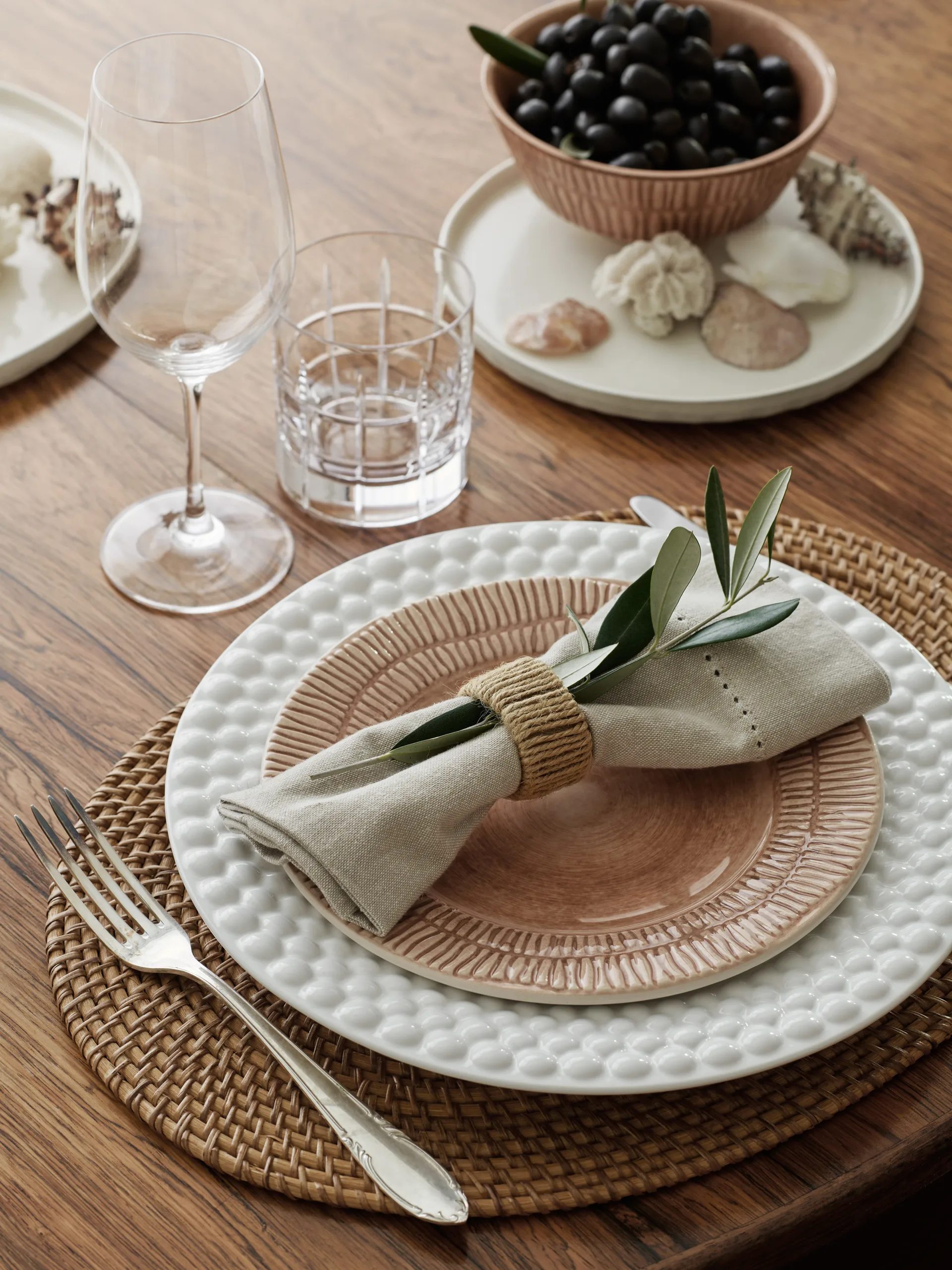 버블즈 접시 28 cm, White Mateus | 마테우스