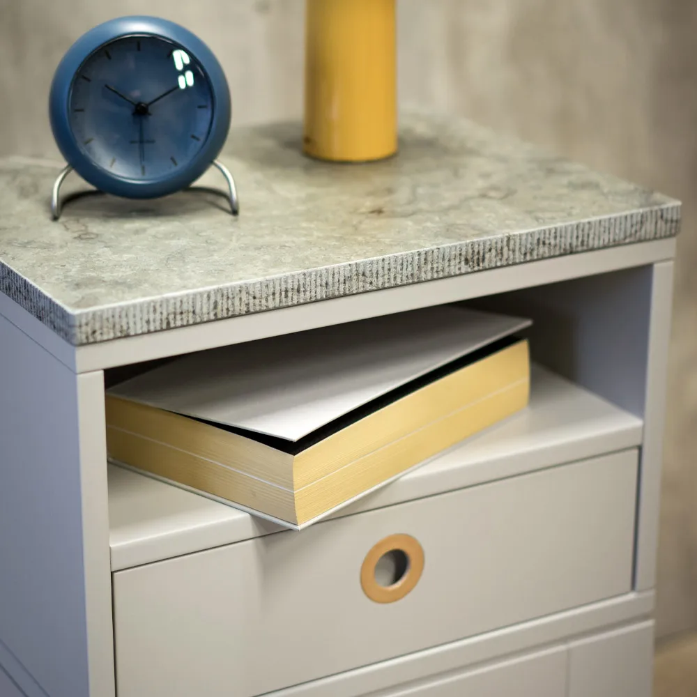 헬비켄 하이 레그 협탁, light gray Mavis