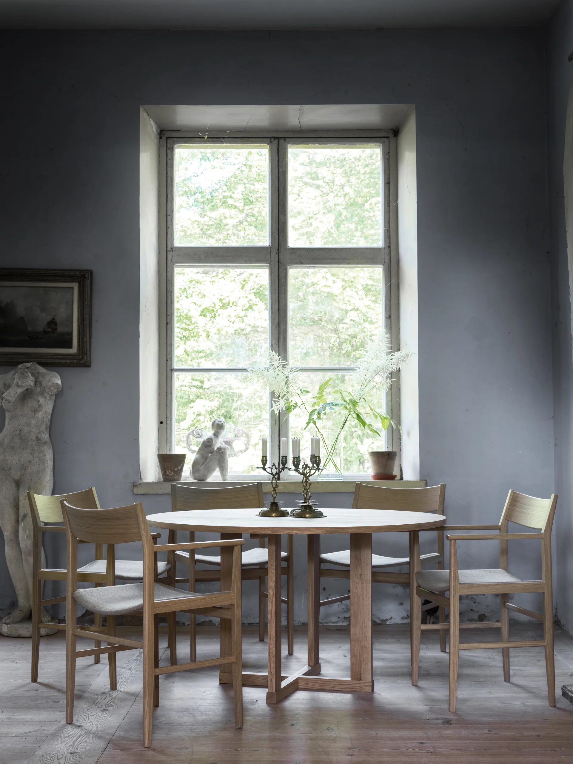 시자 암체어, White pigmented oak-linen seat Mavis