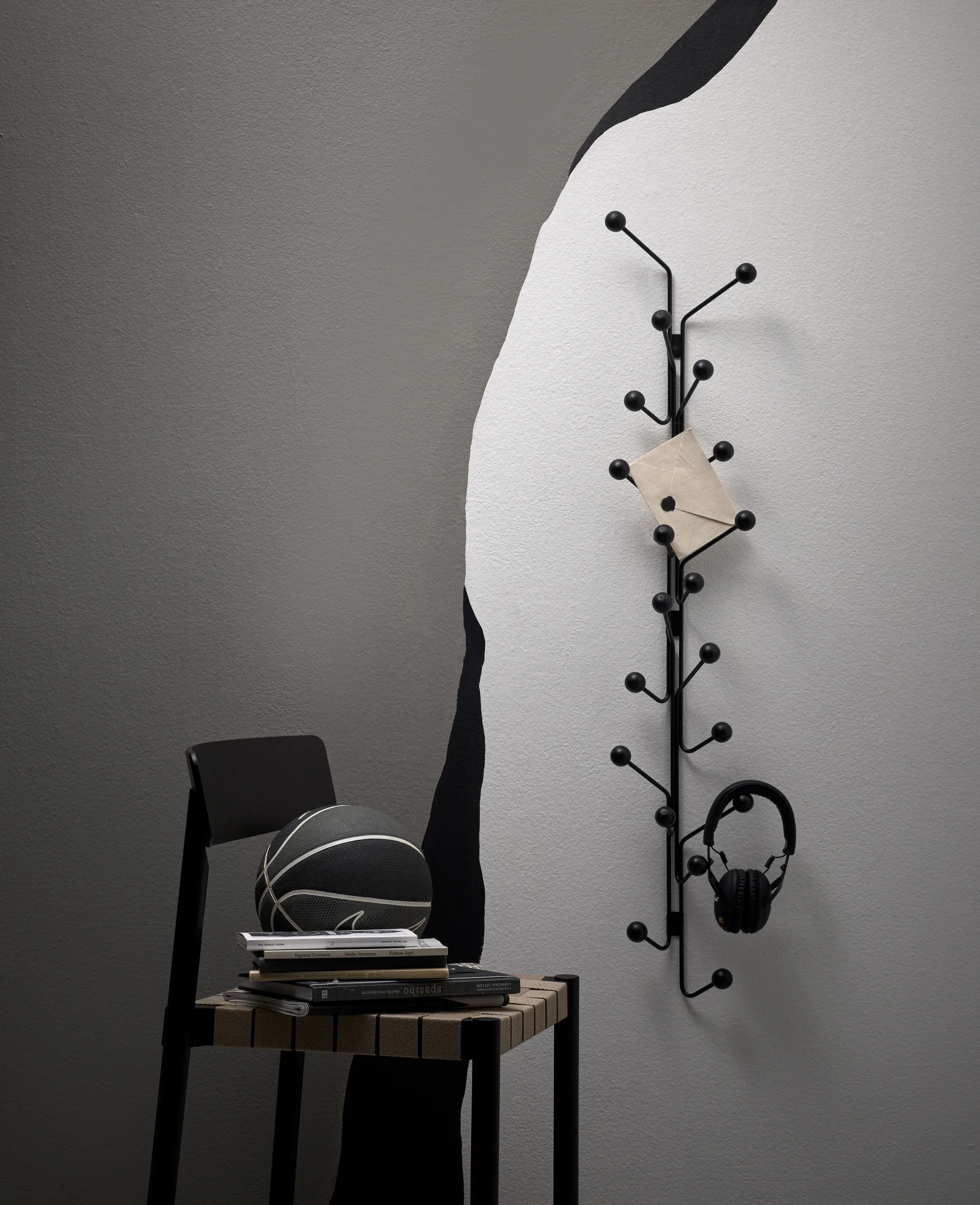 빌 버티컬 행거, Black Maze | 메이즈