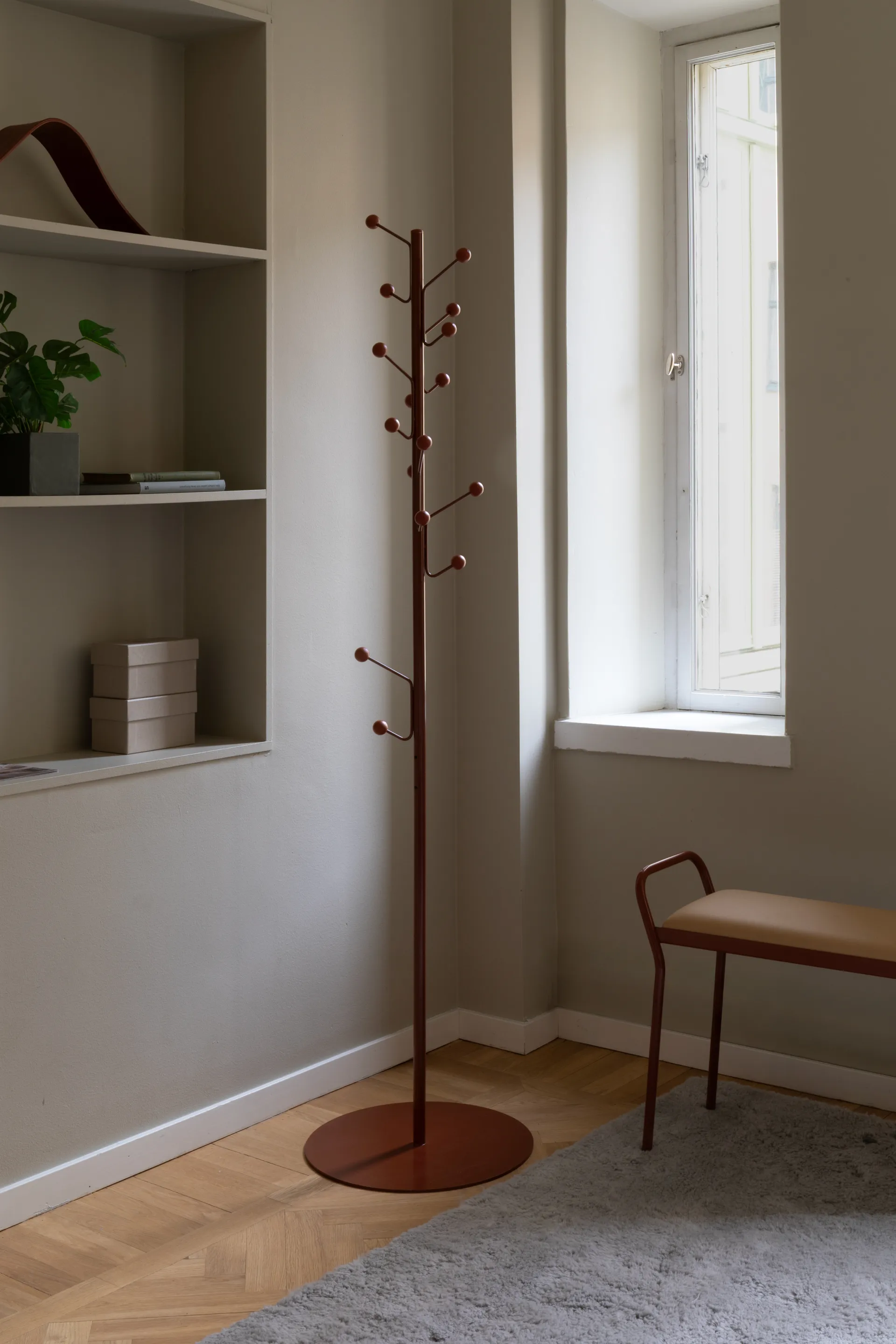 빌 플로어 옷 행거, Cinnamon Maze | 메이즈