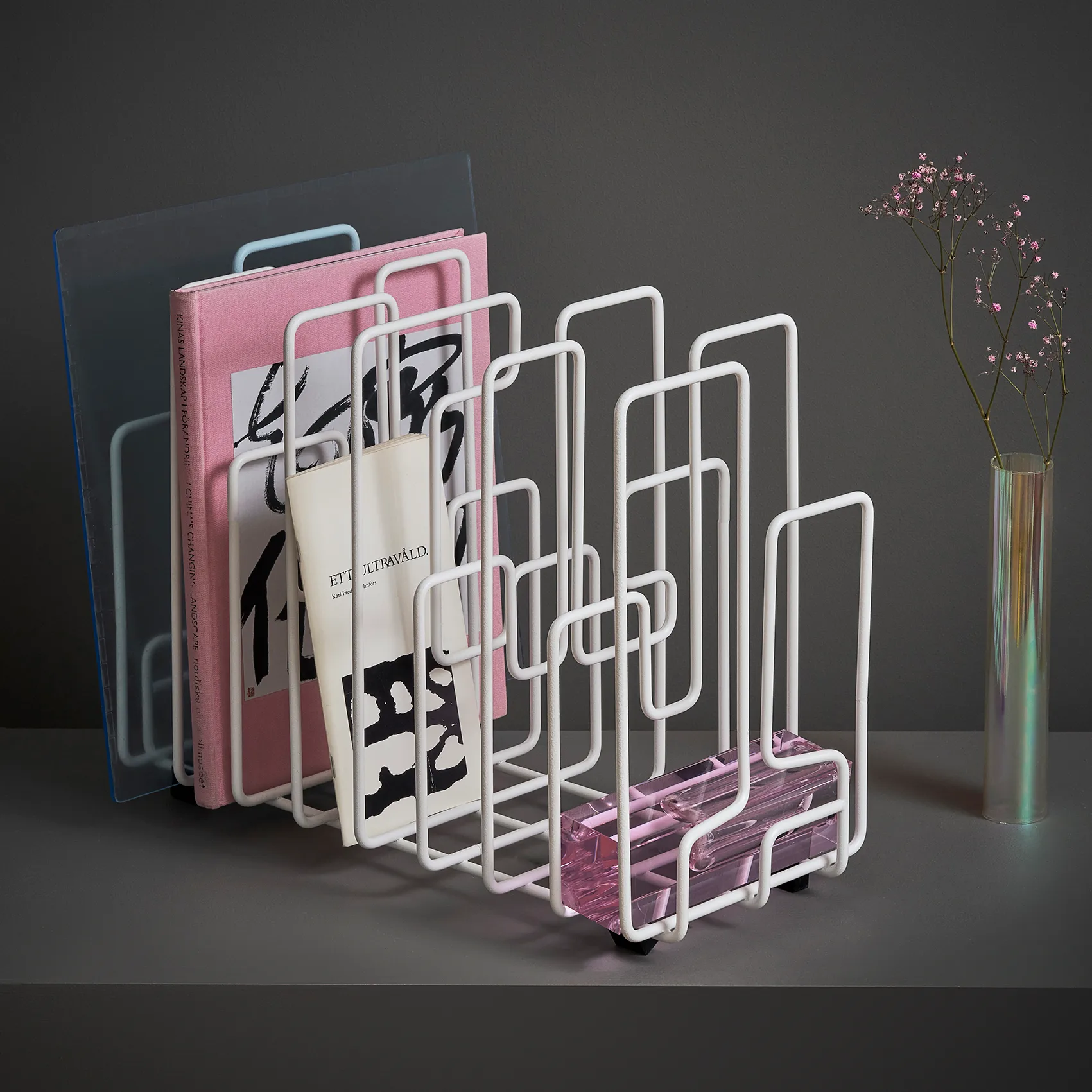 In The Neighbourhood newspaper stand, white Maze | 메이즈