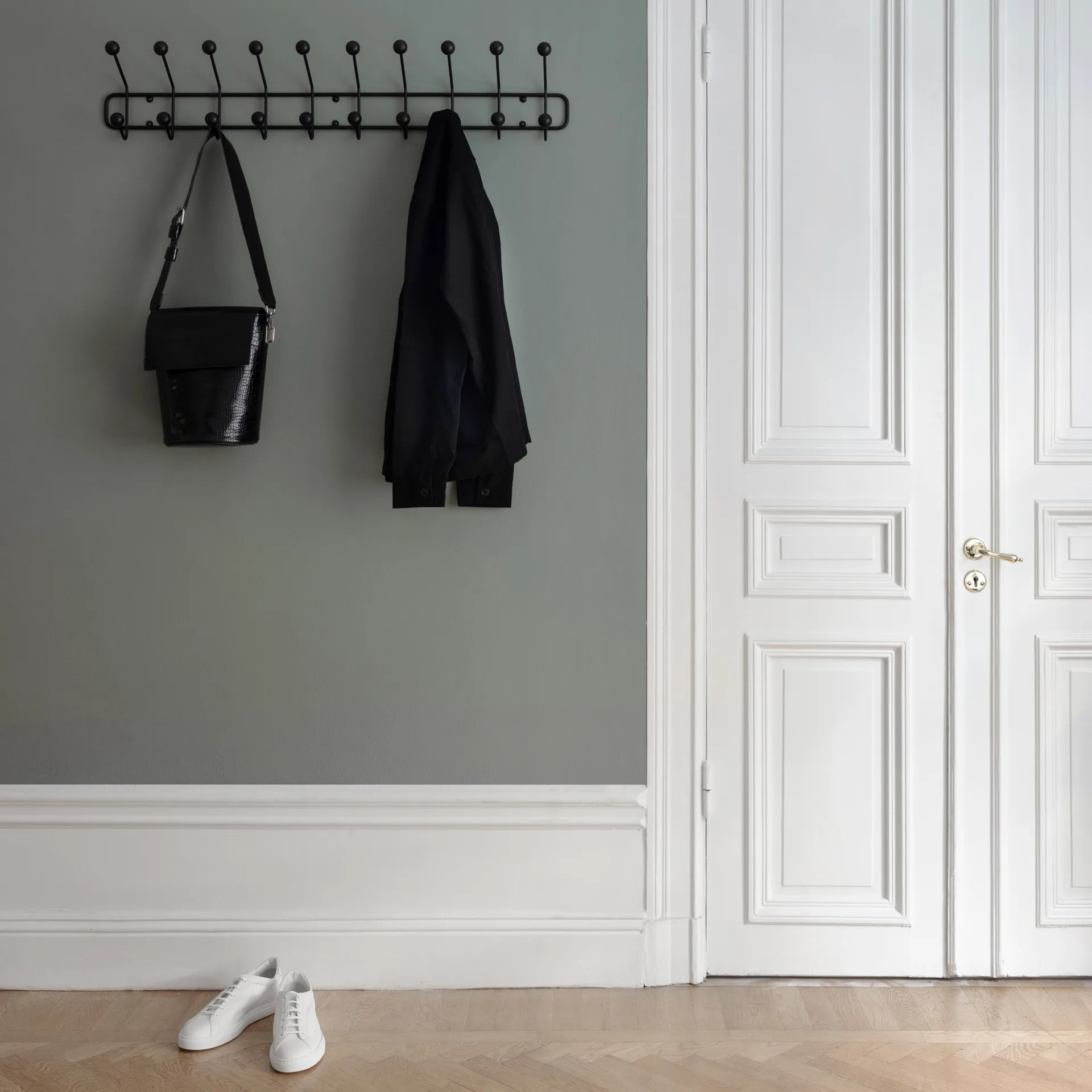 빌 가로 행거 L, black Maze | 메이즈