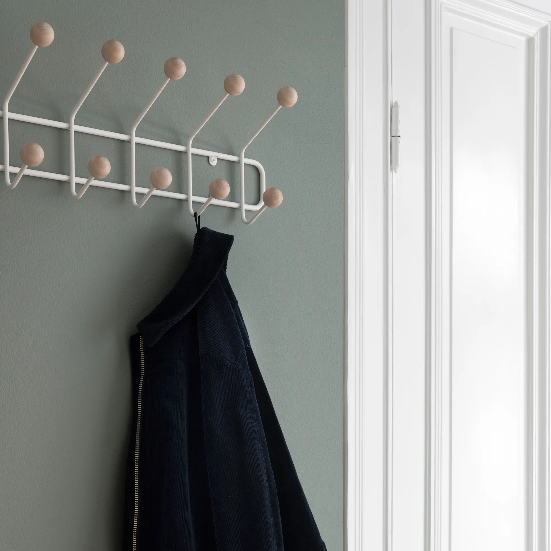 빌 가로 행거 S, white Maze | 메이즈