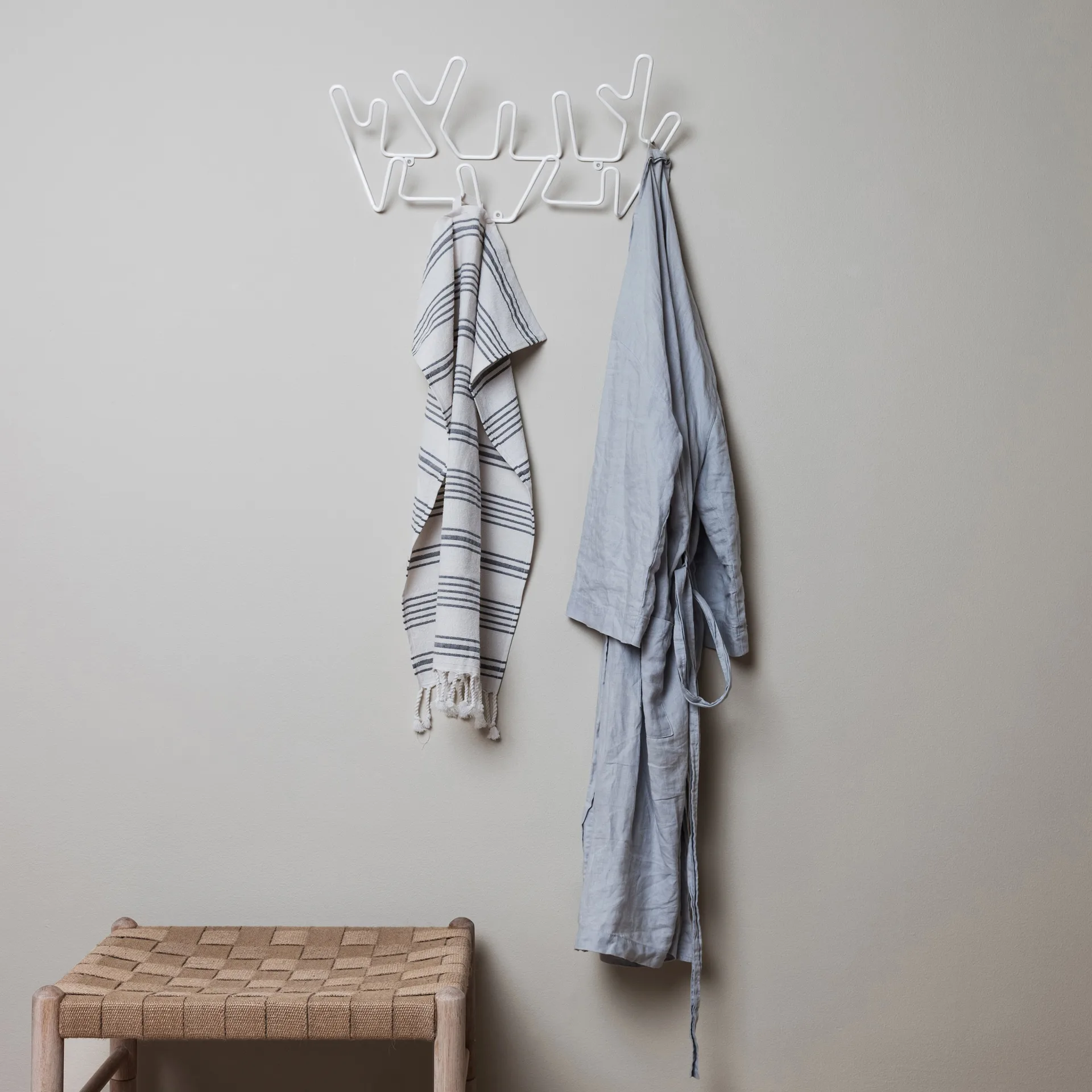 크라운 크라운 행거, white Maze | 메이즈