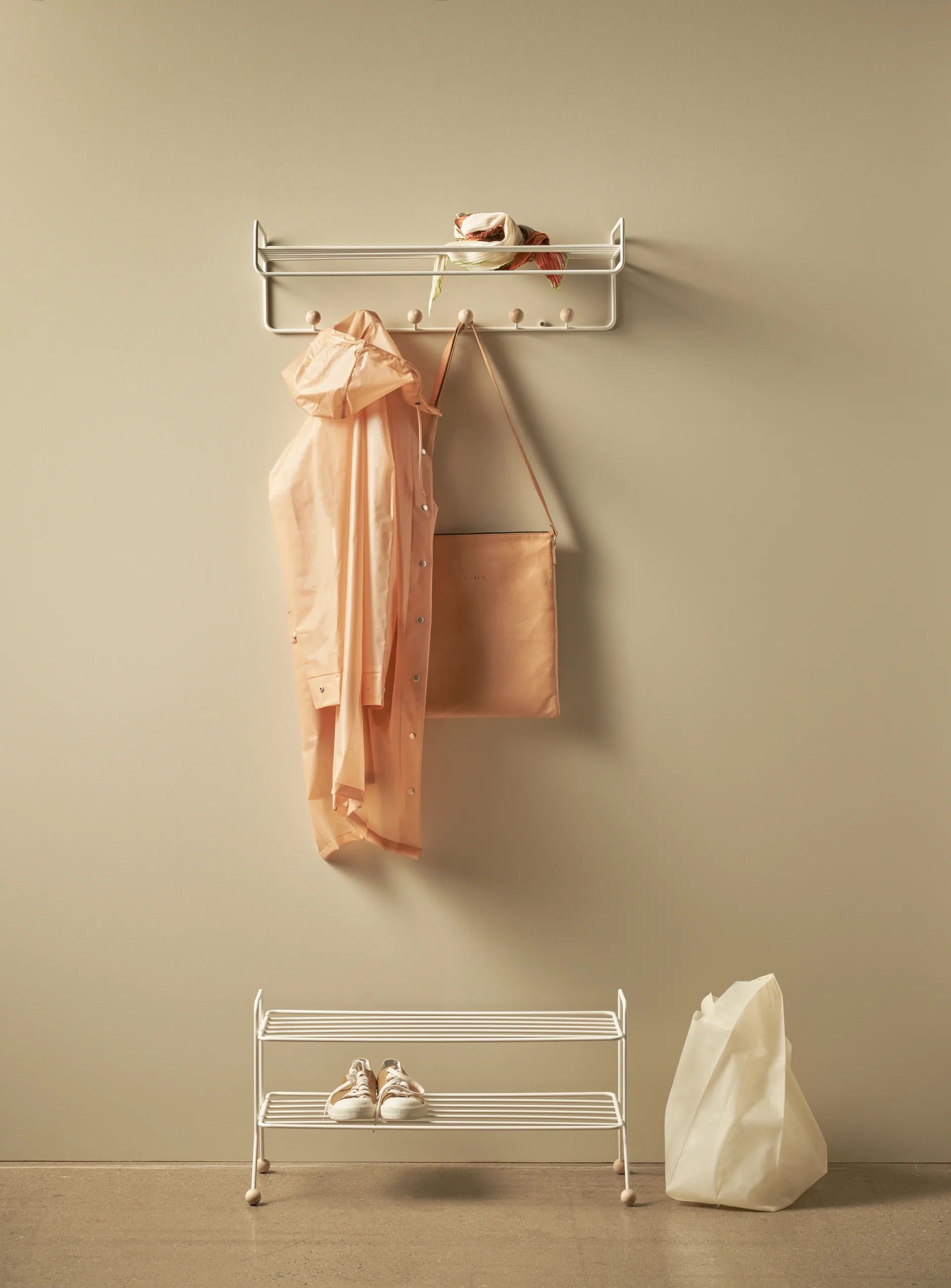 빌 모자 선반, White Maze | 메이즈