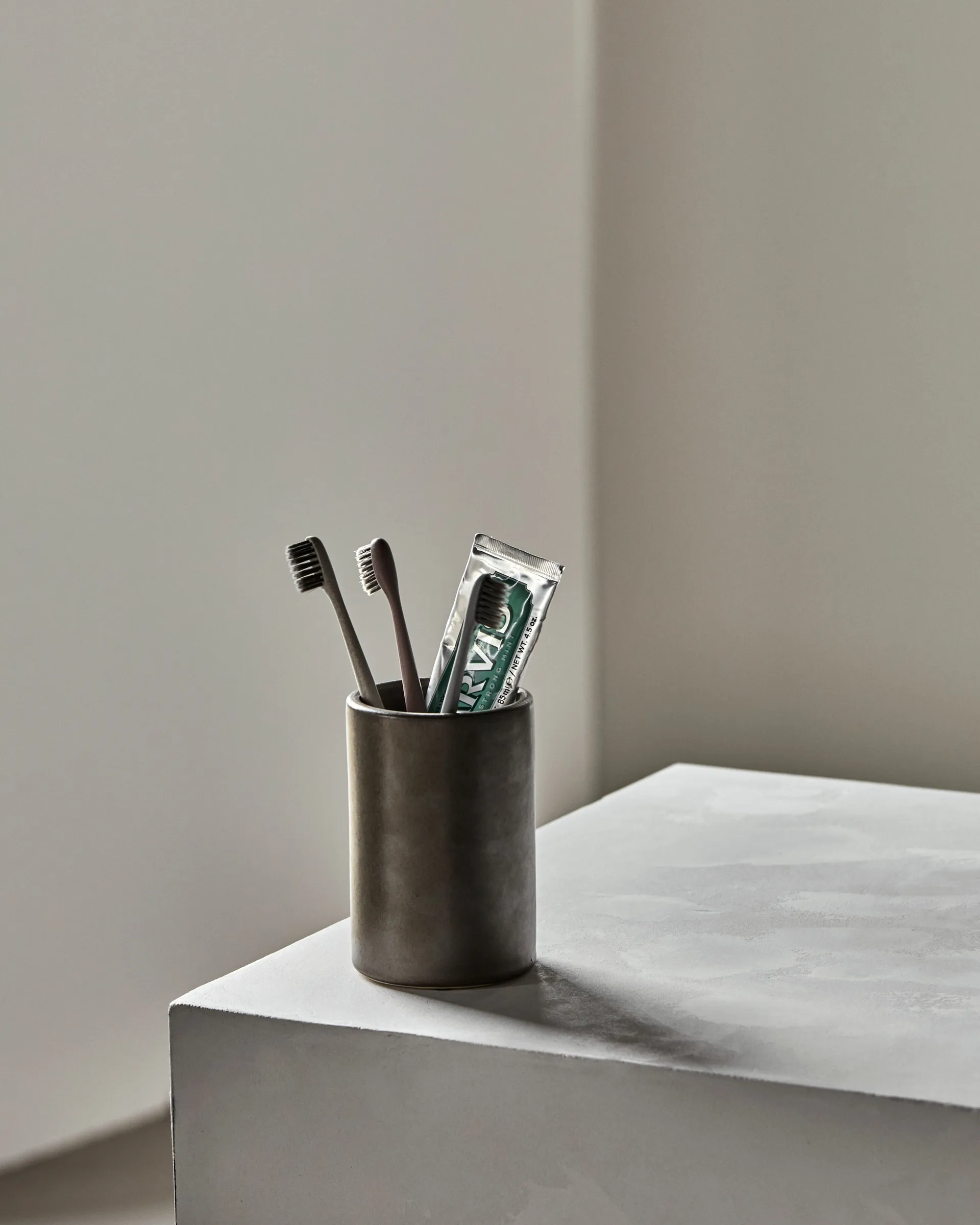 다투라 스토리지 머그 Ø8 cm, Dark gray Meraki | 메라키