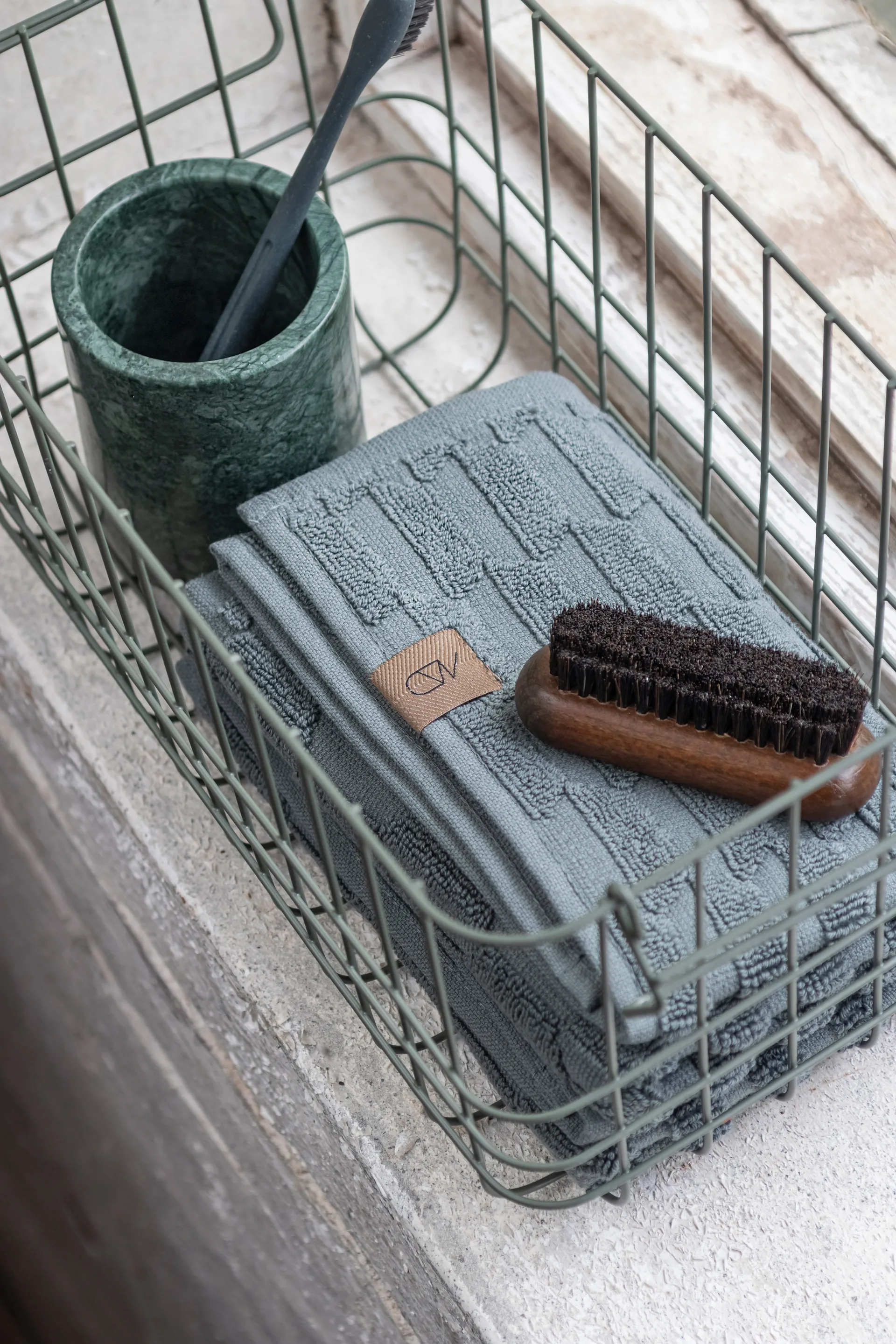 마블 칫솔 홀더 10 cm, Dark forest Mette Ditmer | 매트 딧메르