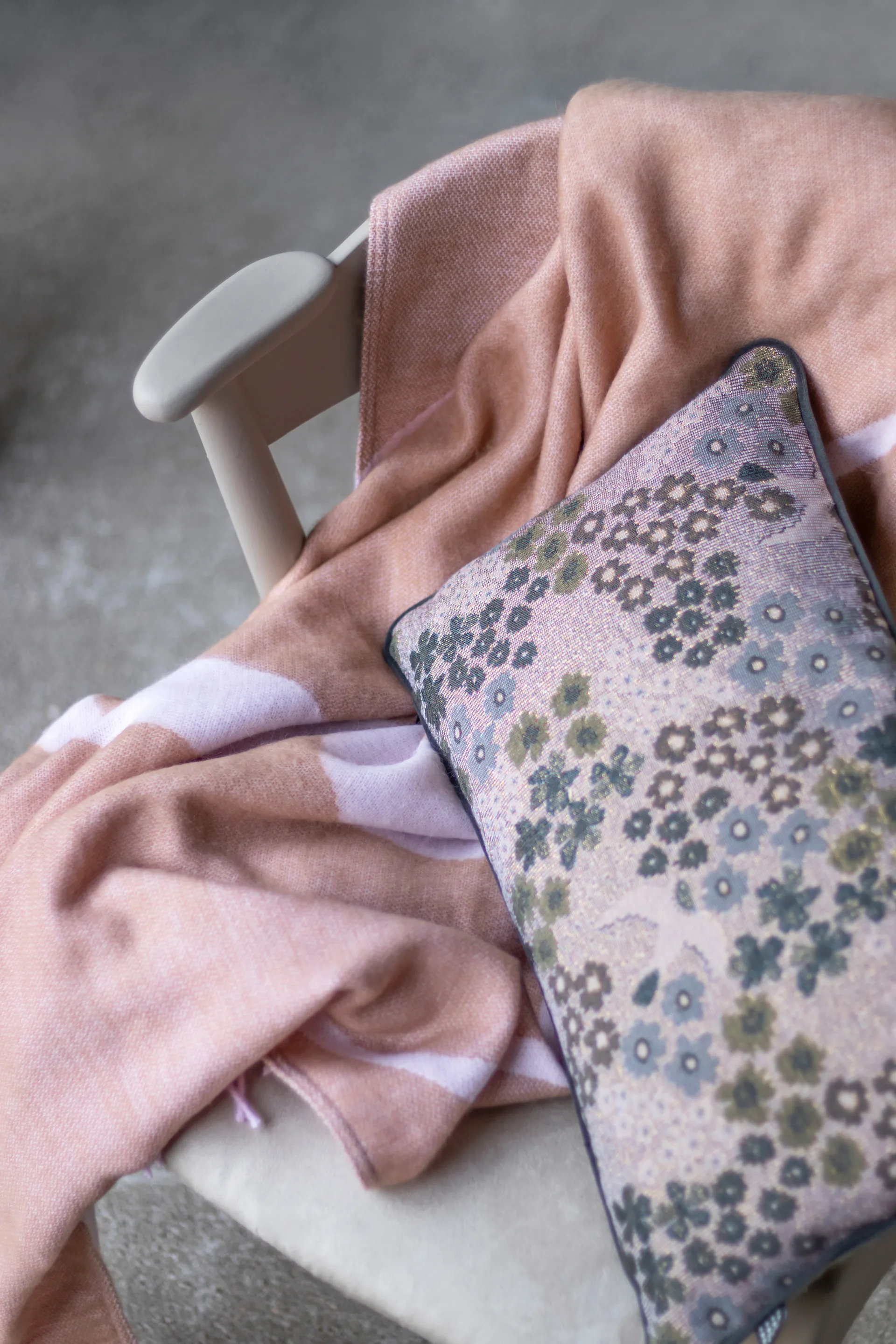 갤러리 스로우 125x170 cm, Latte Mette Ditmer | 매트 딧메르