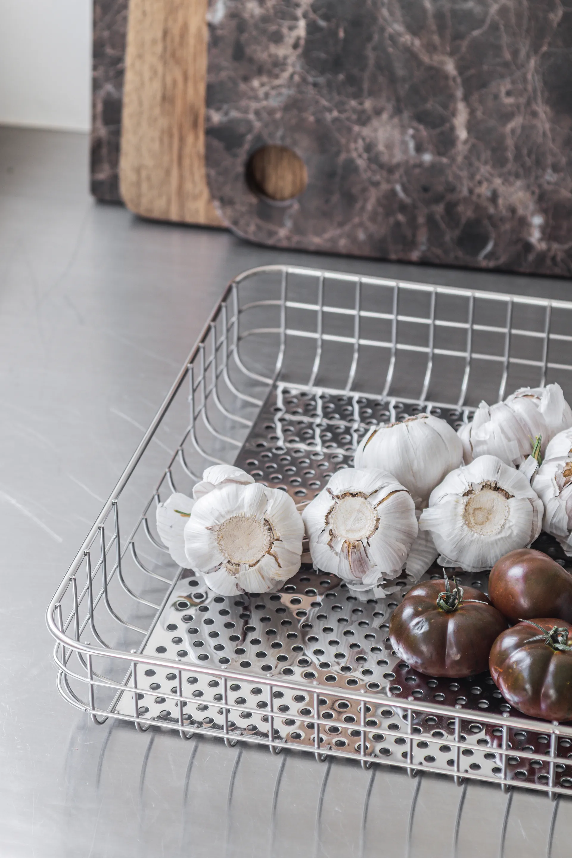 리프트 트레이 33.5x45.5 cm, Chrome Mette Ditmer | 매트 딧메르