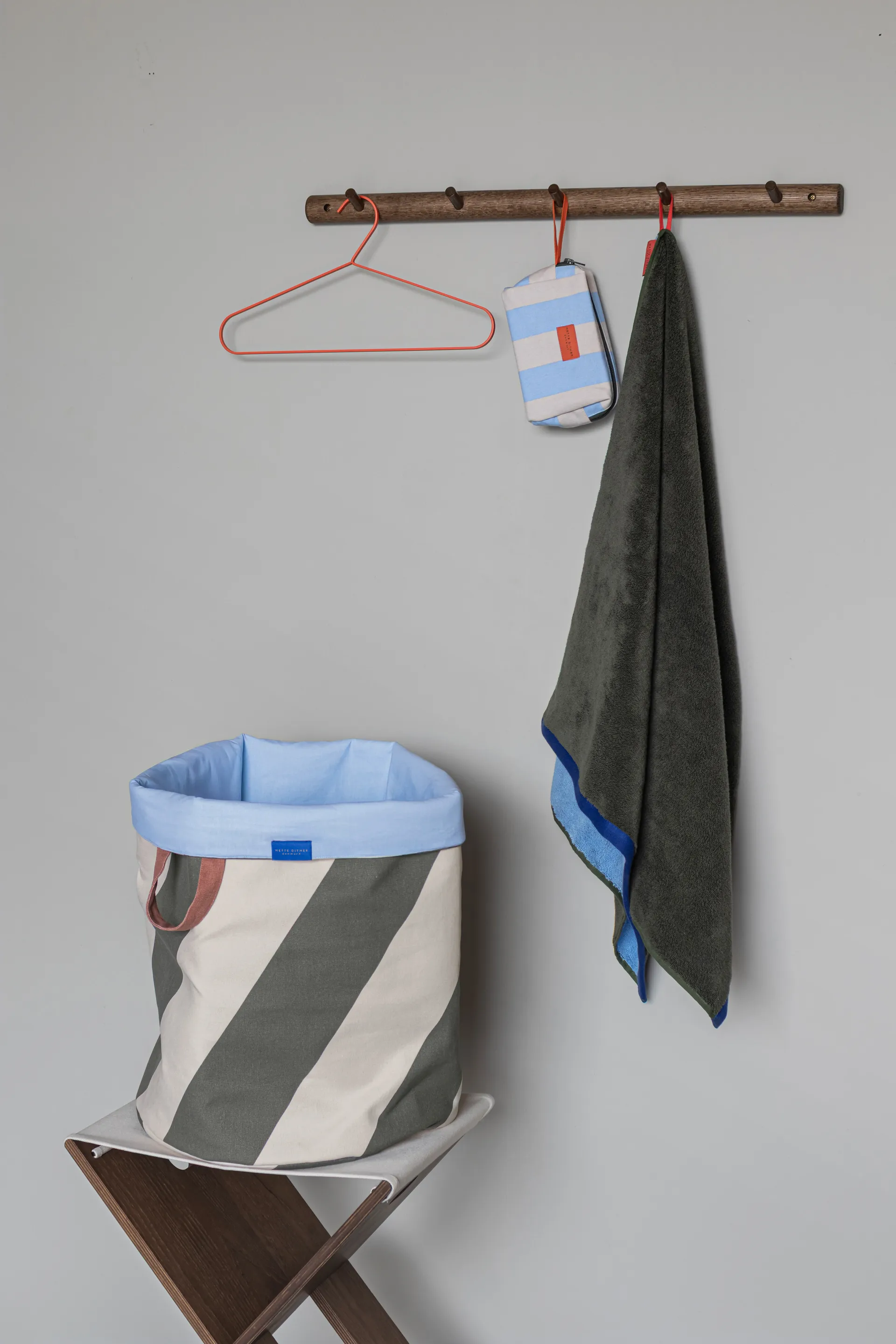 다이애거널 세탁 바구니 Ø40x50 cm, Dark olive-sand Mette Ditmer | 매트 딧메르