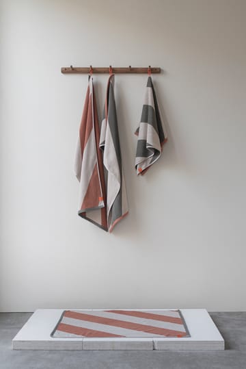 다이애그널 게스트 타올 40x55 cm 2개 세트 - Dark olive - Mette Ditmer | 매트 딧메르
