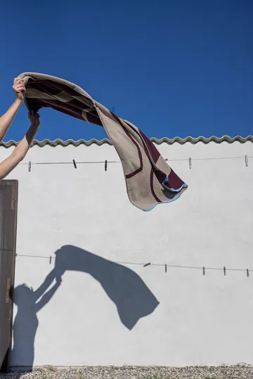 노바 아르떼 바스 타월 70x133 cm - Wine-sand - Mette Ditmer | 매트 딧메르