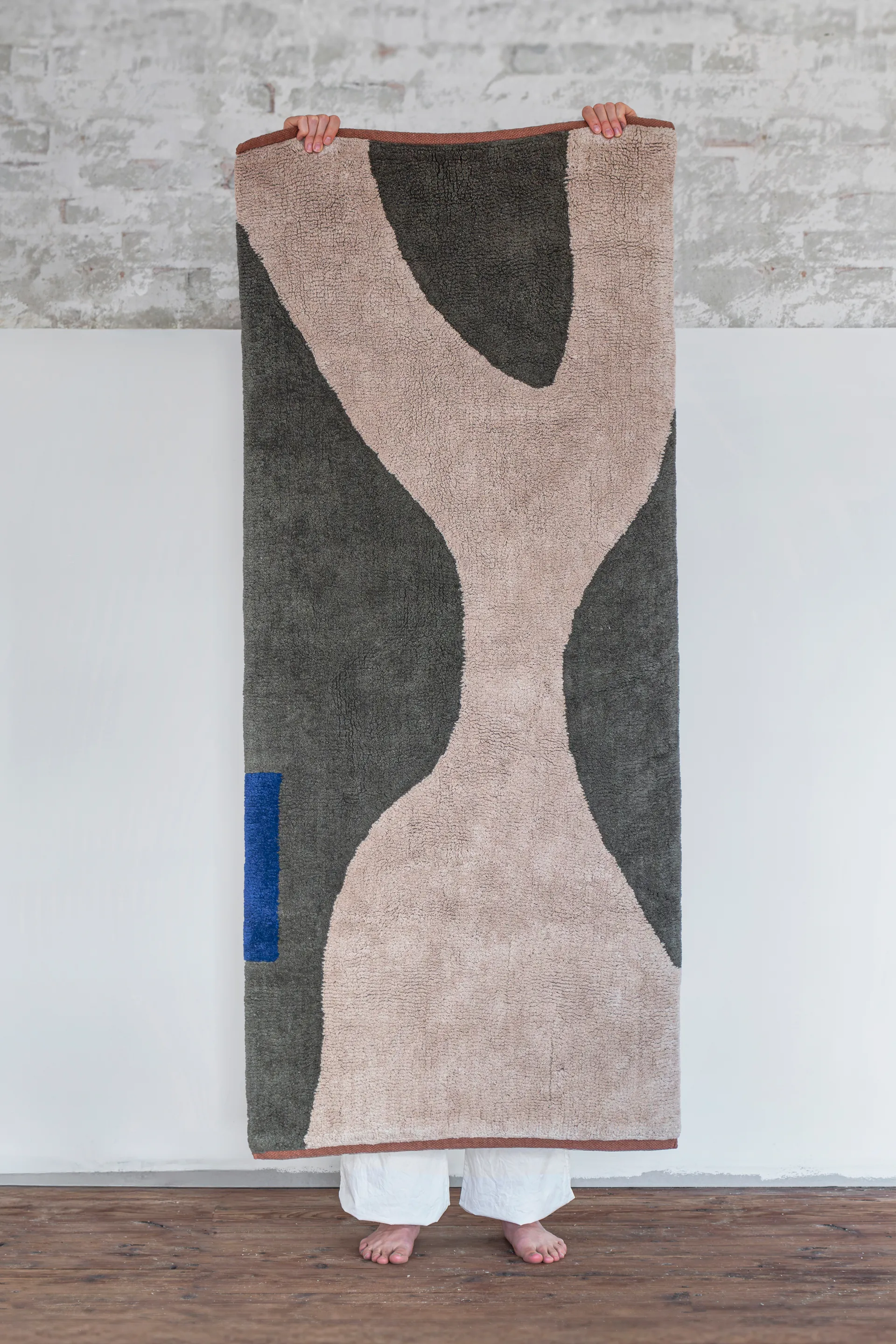 피구라 매트 러그, Dark olive, 70x150 cm Mette Ditmer | 매트 딧메르