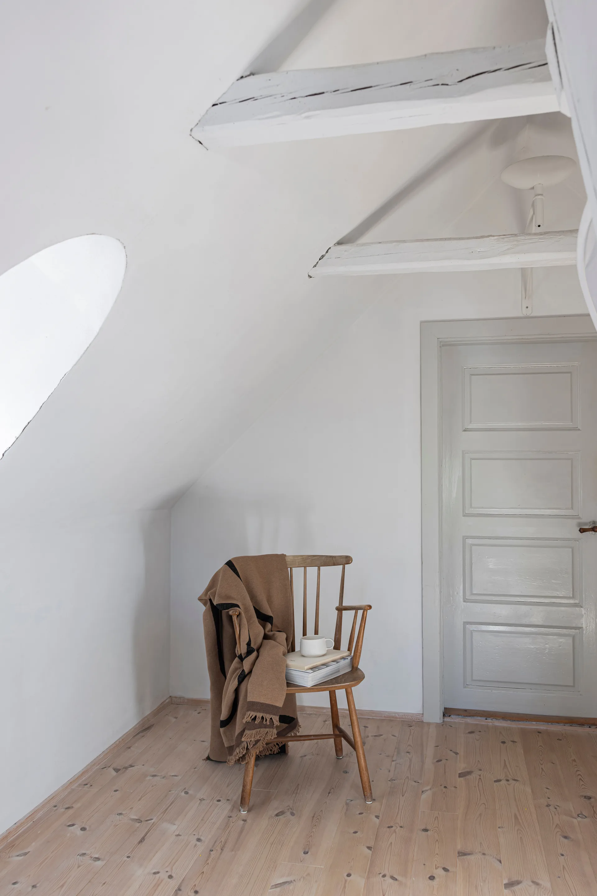 섀도우 스로우, Latte-black, 130x175 cm Mette Ditmer | 매트 딧메르