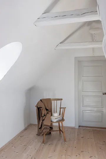 섀도우 스로우 - Latte-black, 130x175 cm - Mette Ditmer | 매트 딧메르