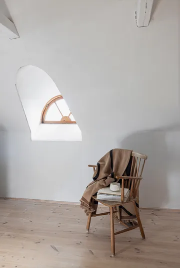 섀도우 스로우 - Latte-black, 130x175 cm - Mette Ditmer | 매트 딧메르