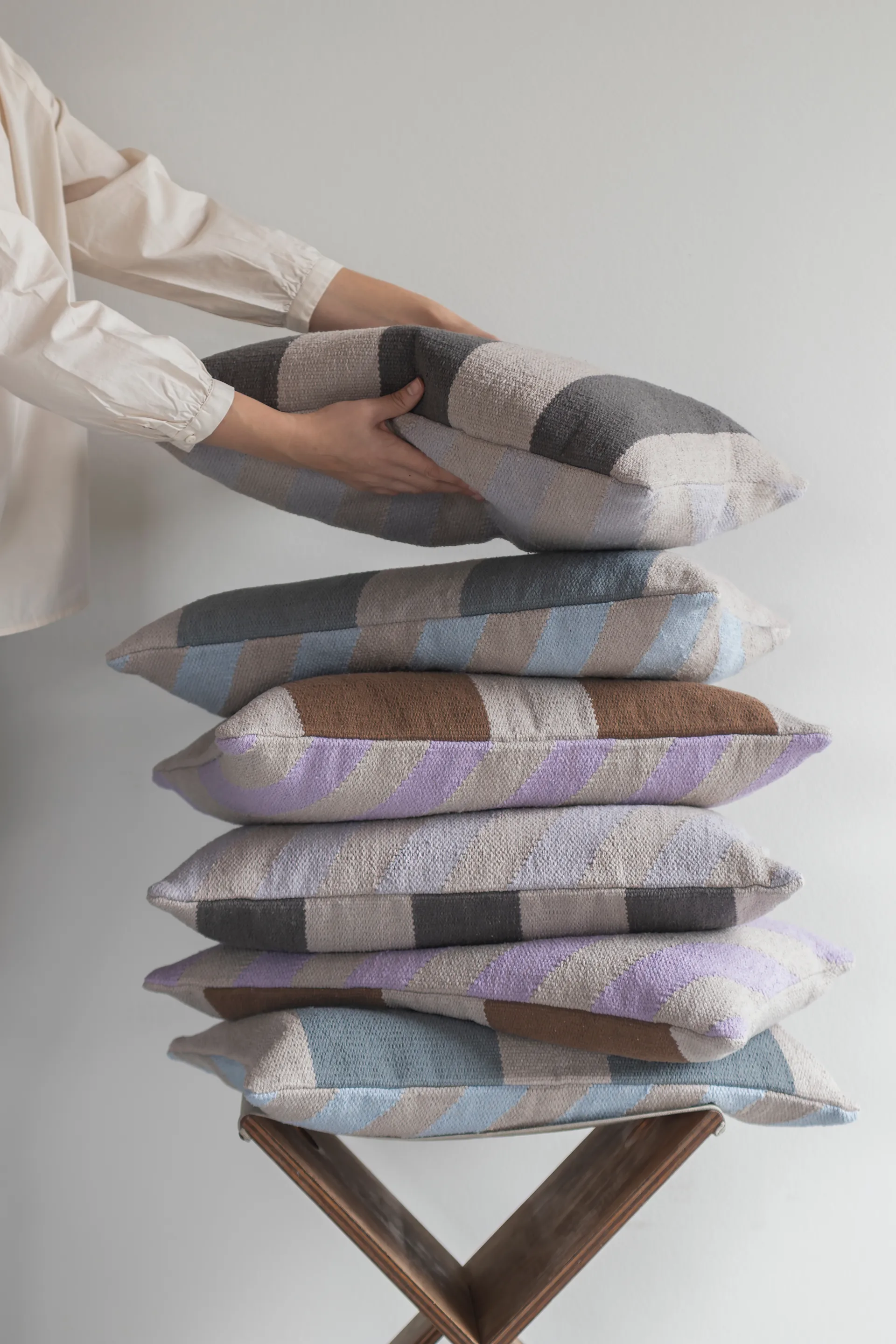 어크로스 켈림 쿠션 커버, Light lilac, 40x60 cm Mette Ditmer | 매트 딧메르