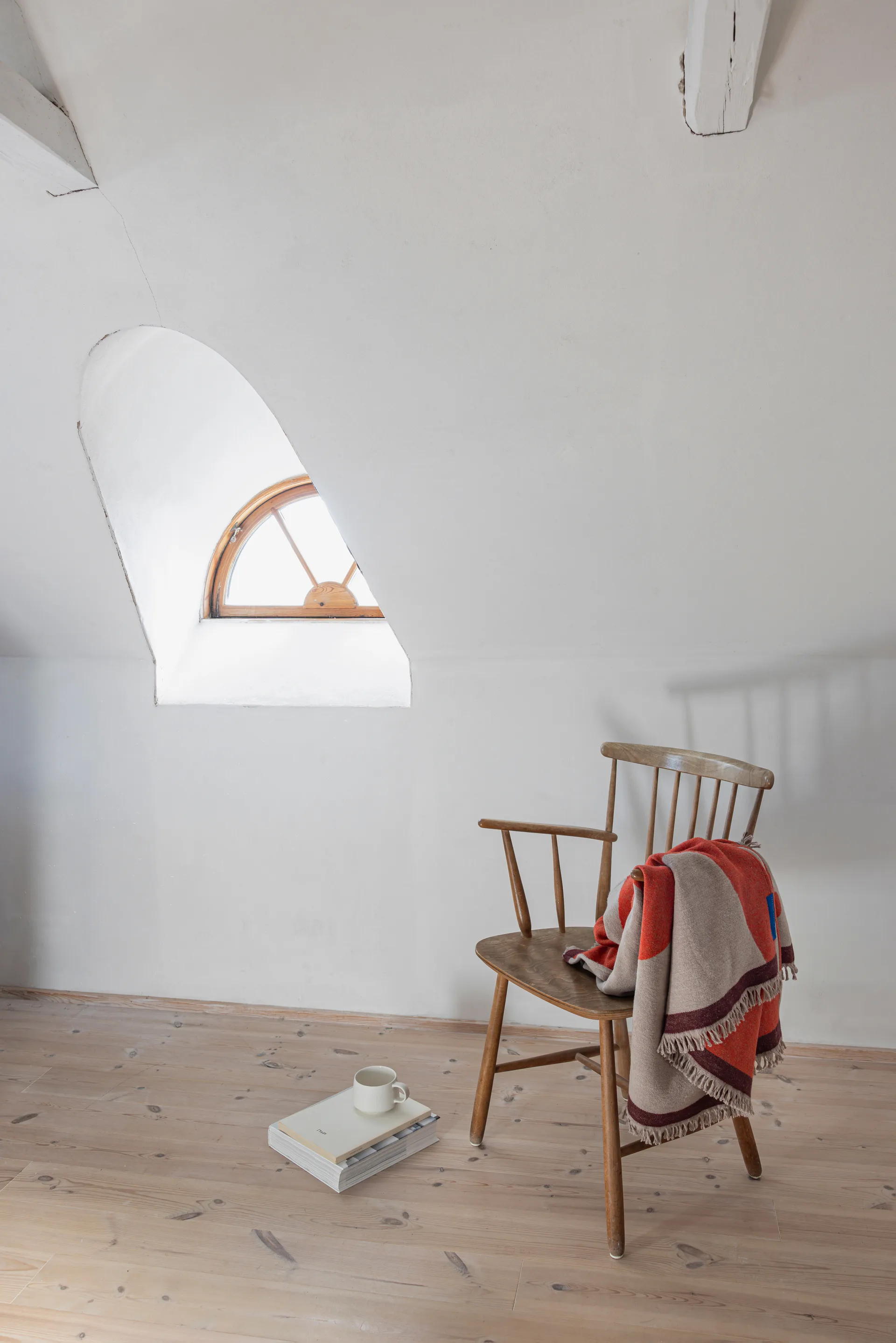 스튜디오 스로우, Orange, 130x175 cm Mette Ditmer | 매트 딧메르