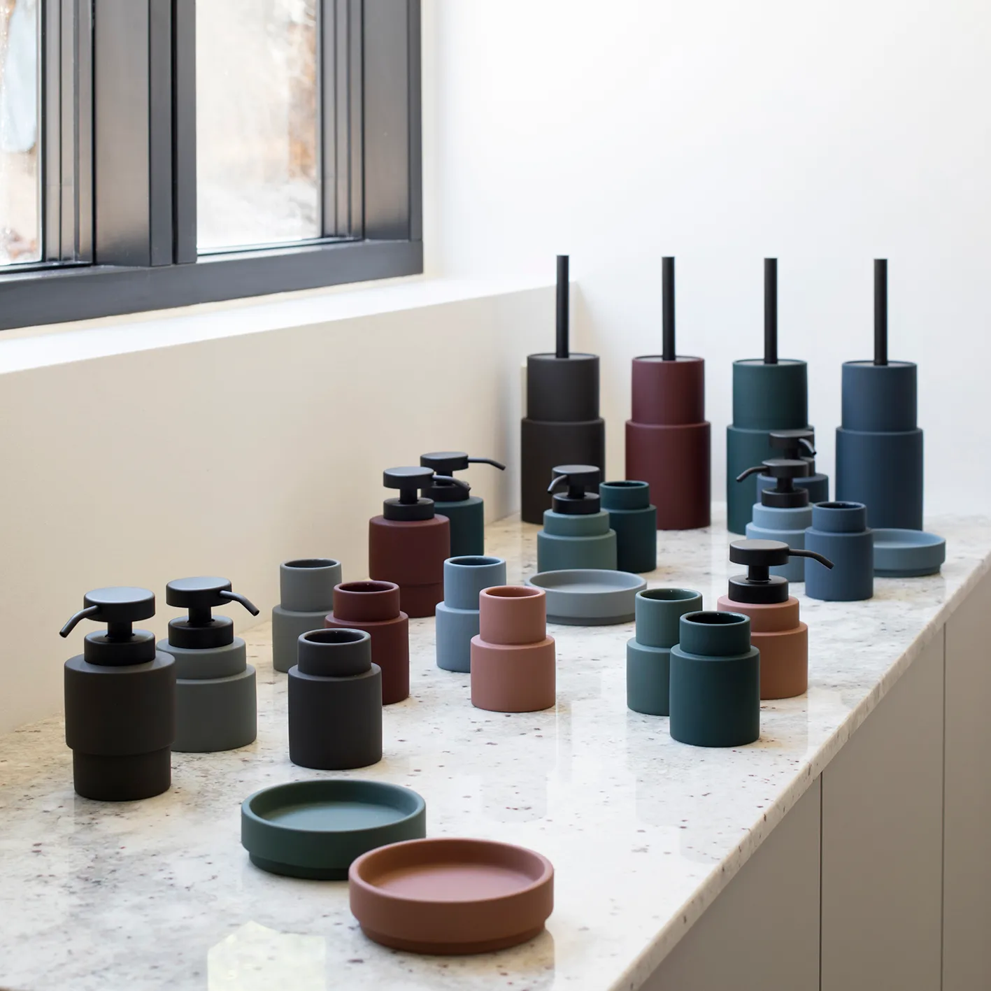 쉐이즈 Shades 칫솔 홀더 model A, light grey Mette Ditmer | 매트 딧메르