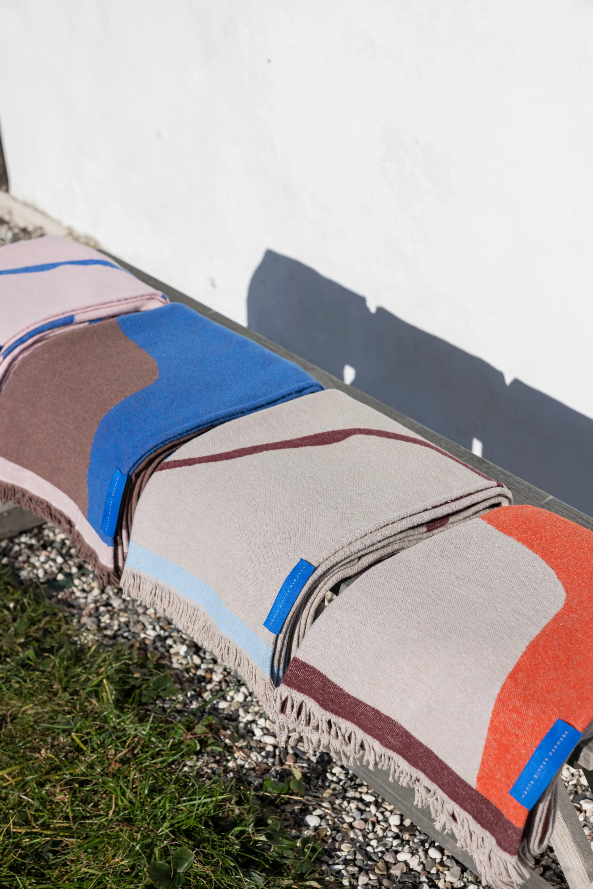 스튜디오 스로우, Wine, 130x175 cm Mette Ditmer | 매트 딧메르