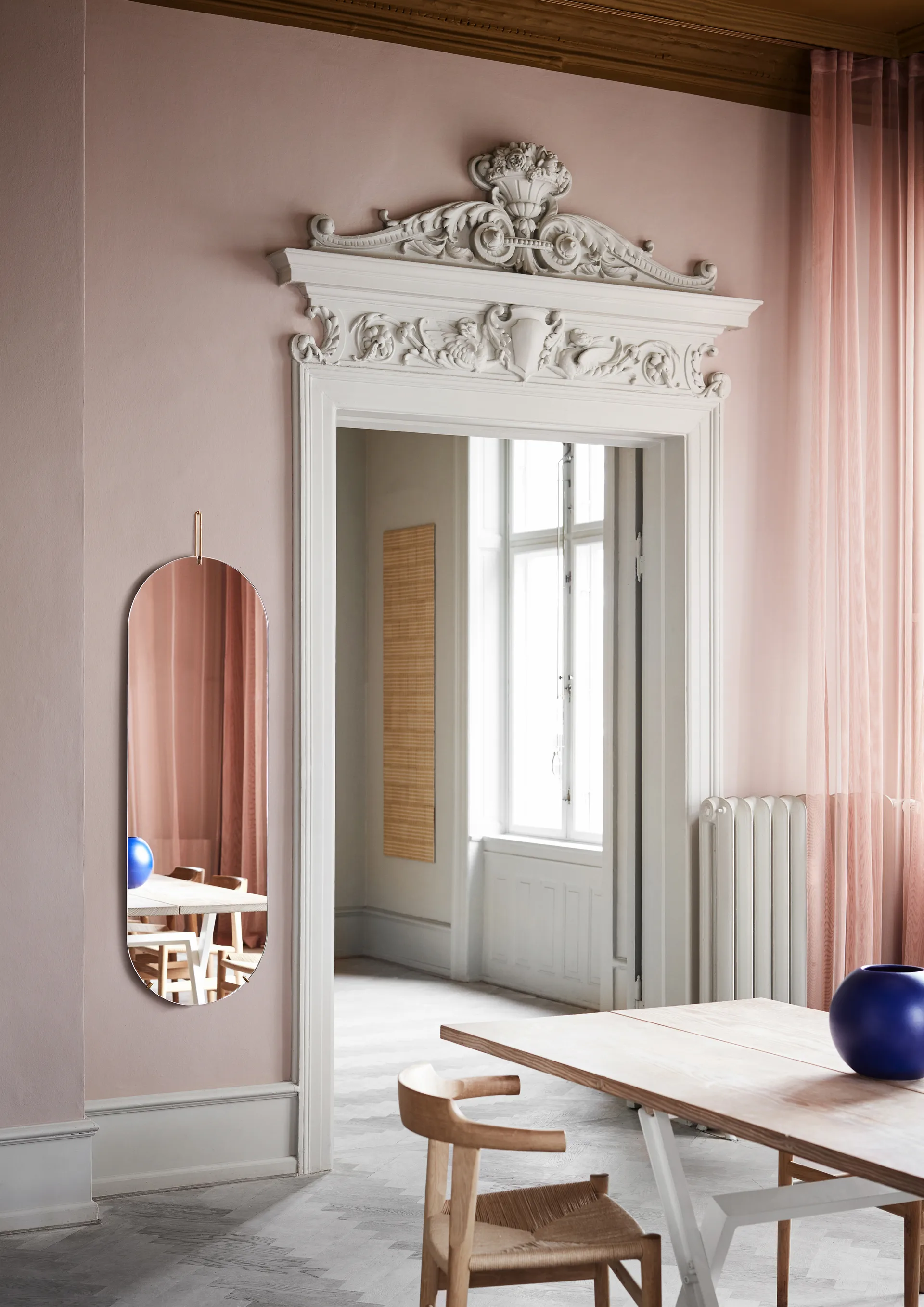 벽 거울 40.4x146.9 cm, Brass MOEBE | 모에베