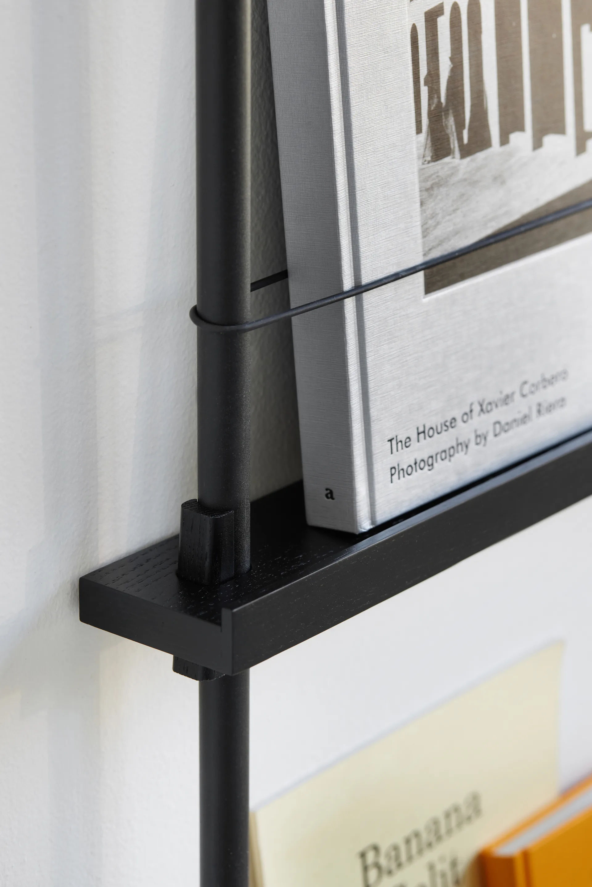 모에베 매거진 랙, Black-black MOEBE | 모에베