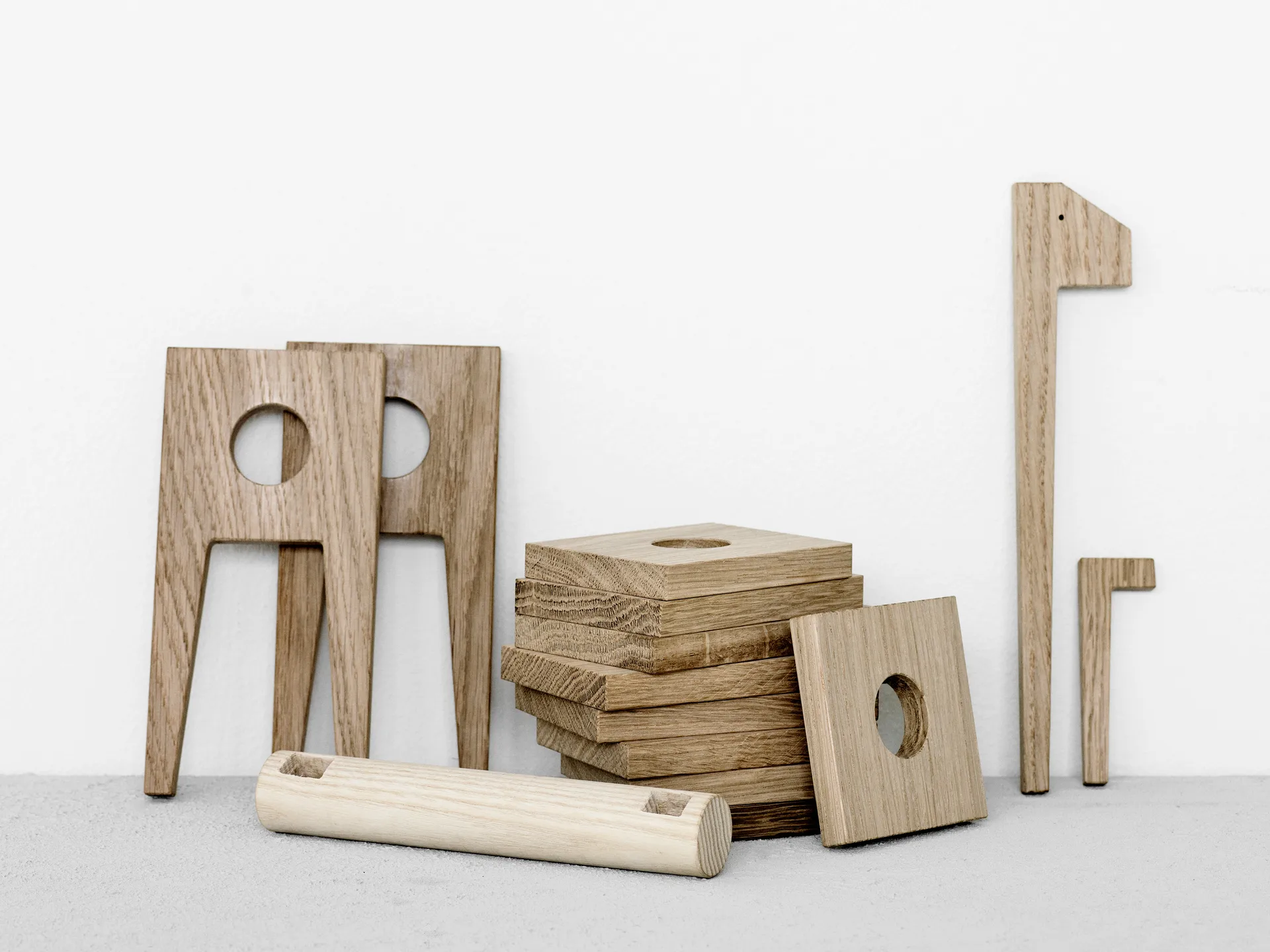 Polygrif 오크 조각품 21x32 cm, Wood. black MOEBE | 모에베