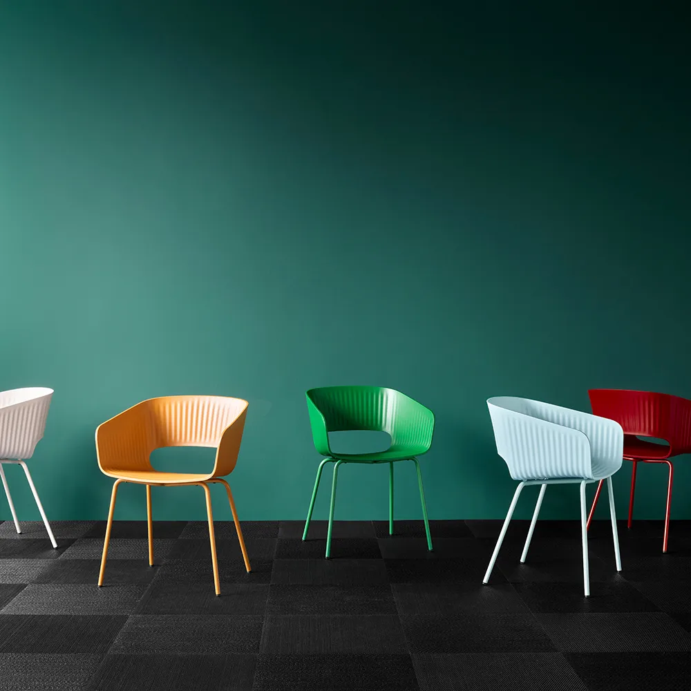 Marée 401 체어, Flint 148 legs lacquered metal Montana | 몬타나