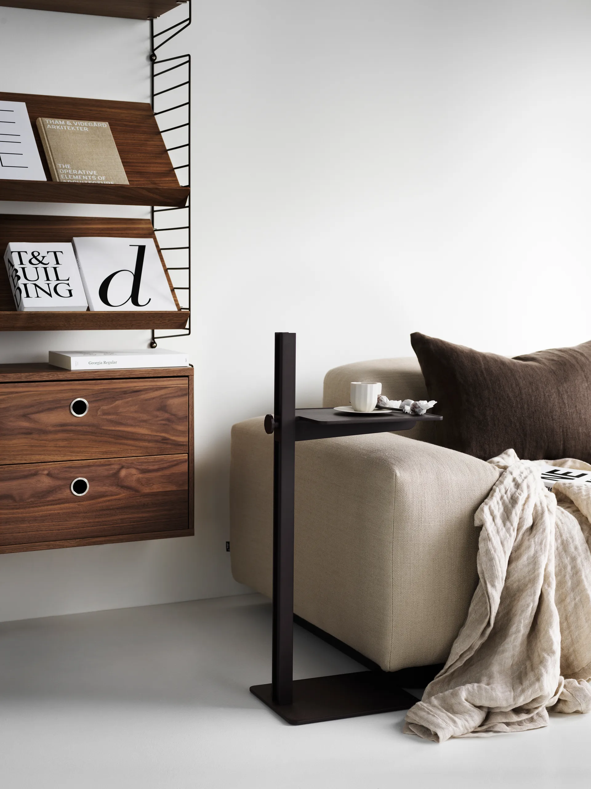 뮤지엄 사이드 테이블, Black Museum | 뮤지엄