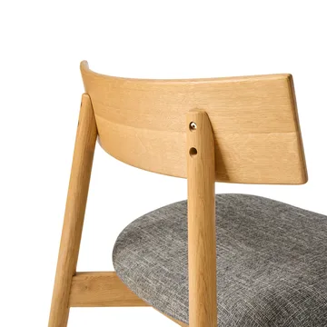 테트라 라운지 체어 - Concrete-colored fabric–natural oiled oak - MUUBS | 뭅스