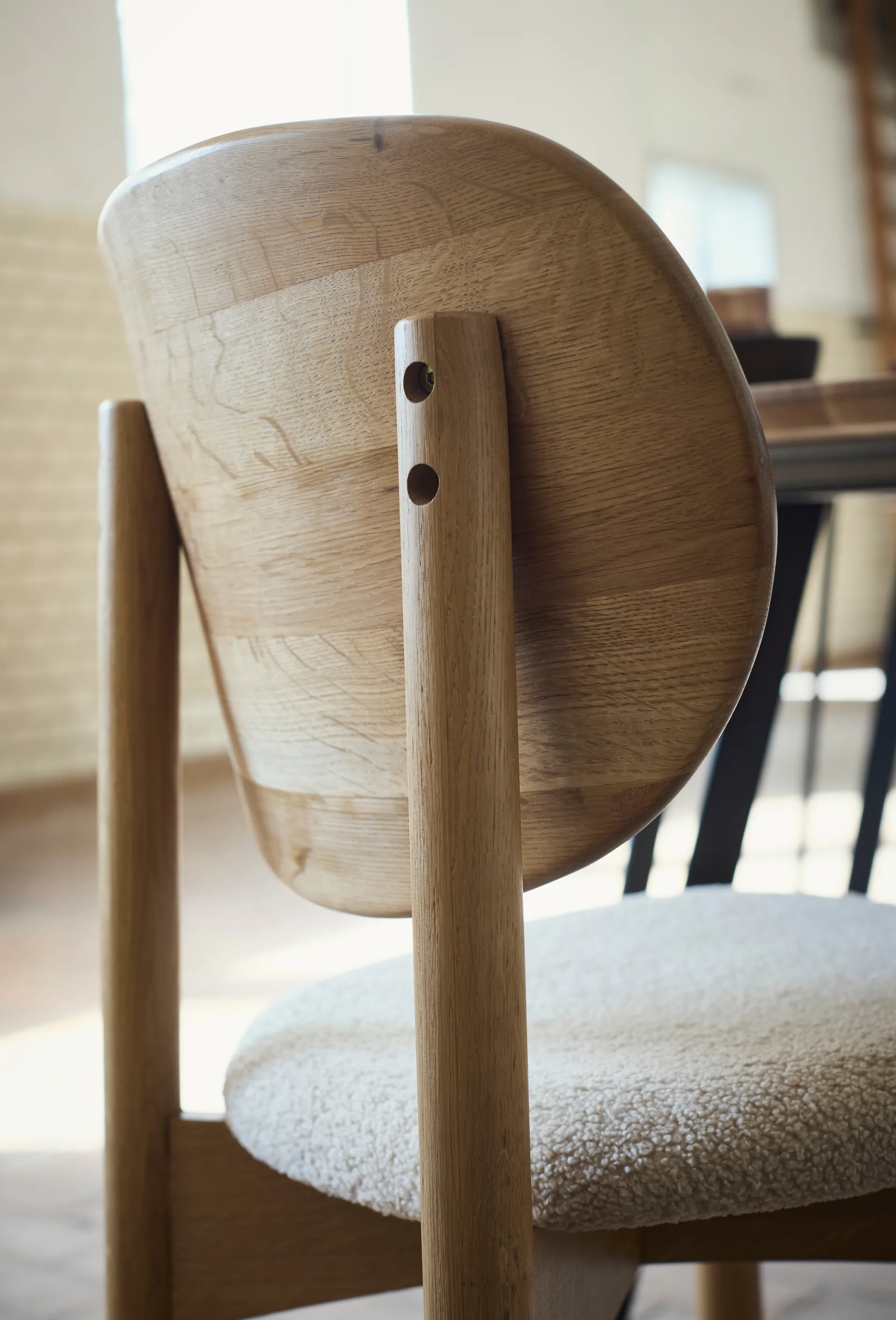 오카 체어, Natural oiled oak, sand MUUBS | 뭅스