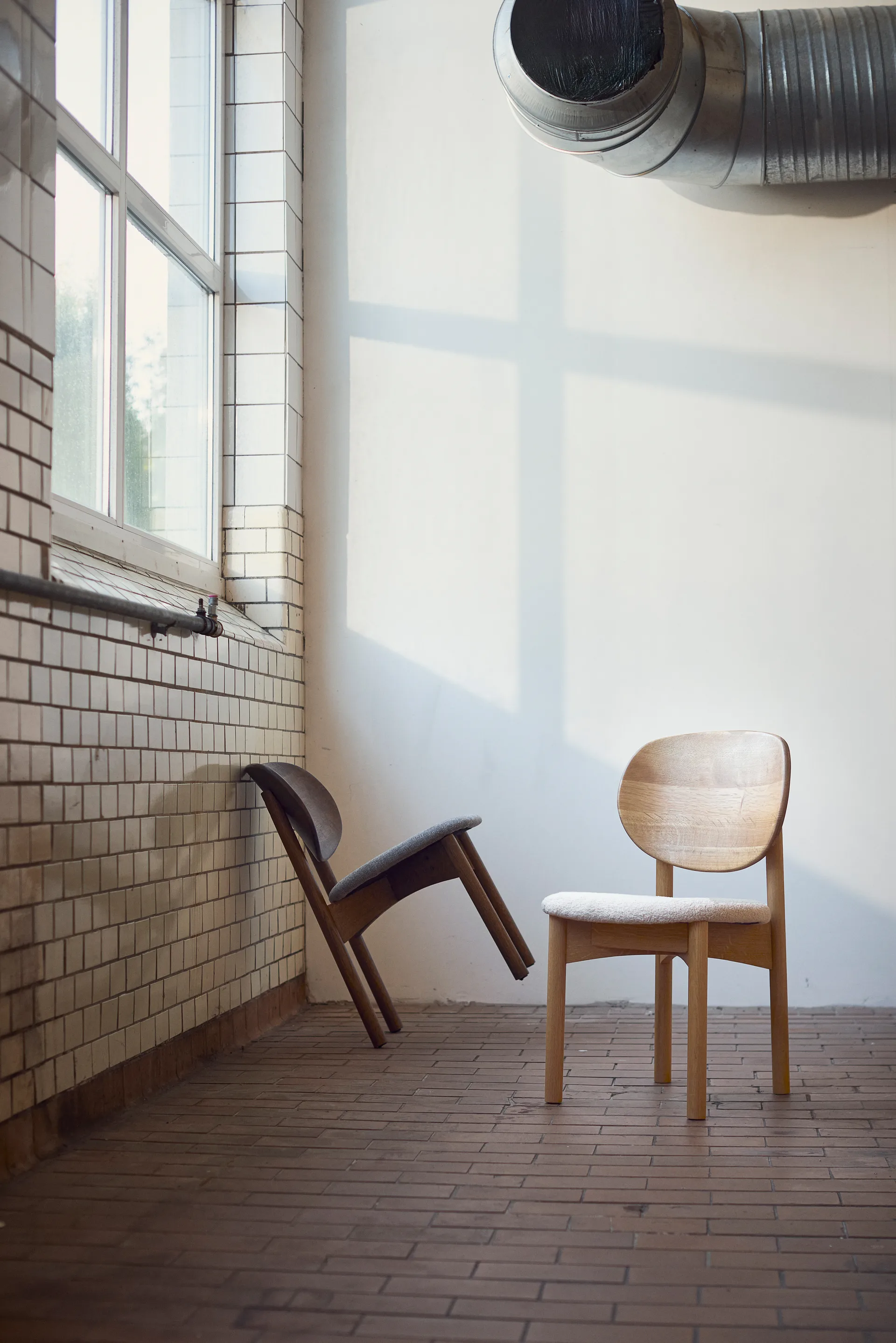 오카 체어, Natural oiled oak, sand MUUBS | 뭅스