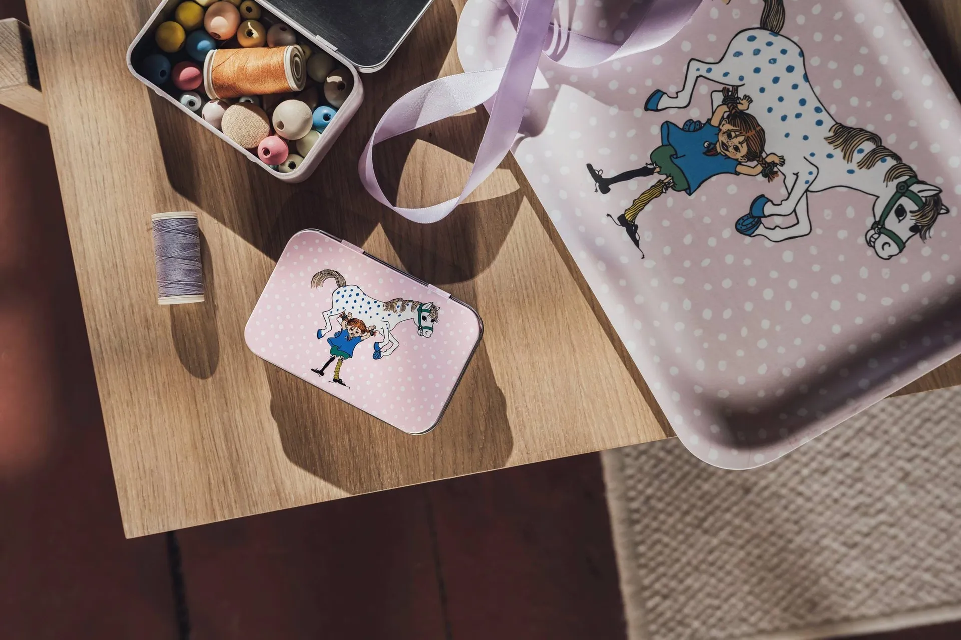 삐삐 금속 주석 10x6.5x3cm, Pippi and the Horse Muurla | 뮬라