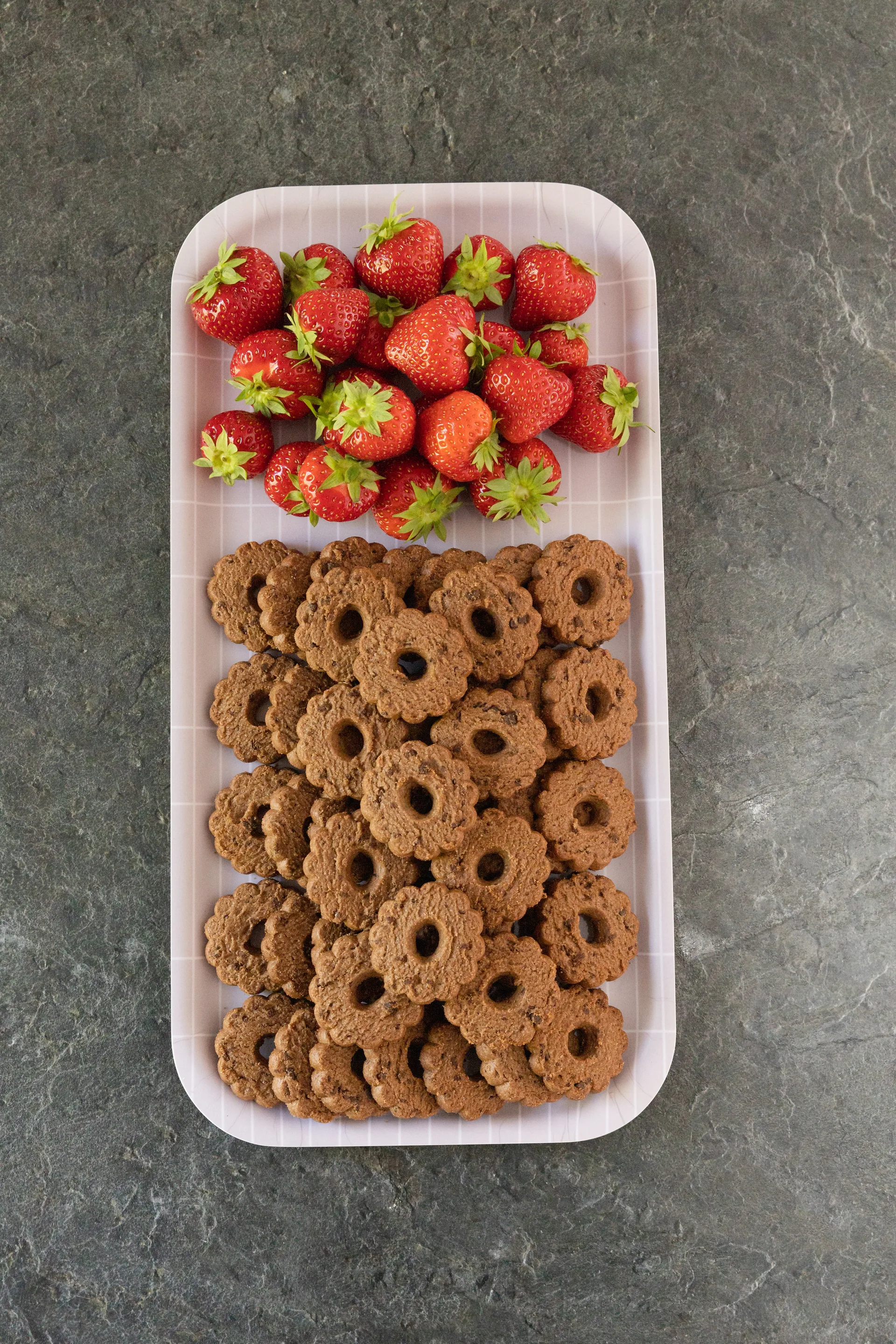 체크 & 스트라이프 트레이 22x43 cm, Beige-white Muurla | 뮬라