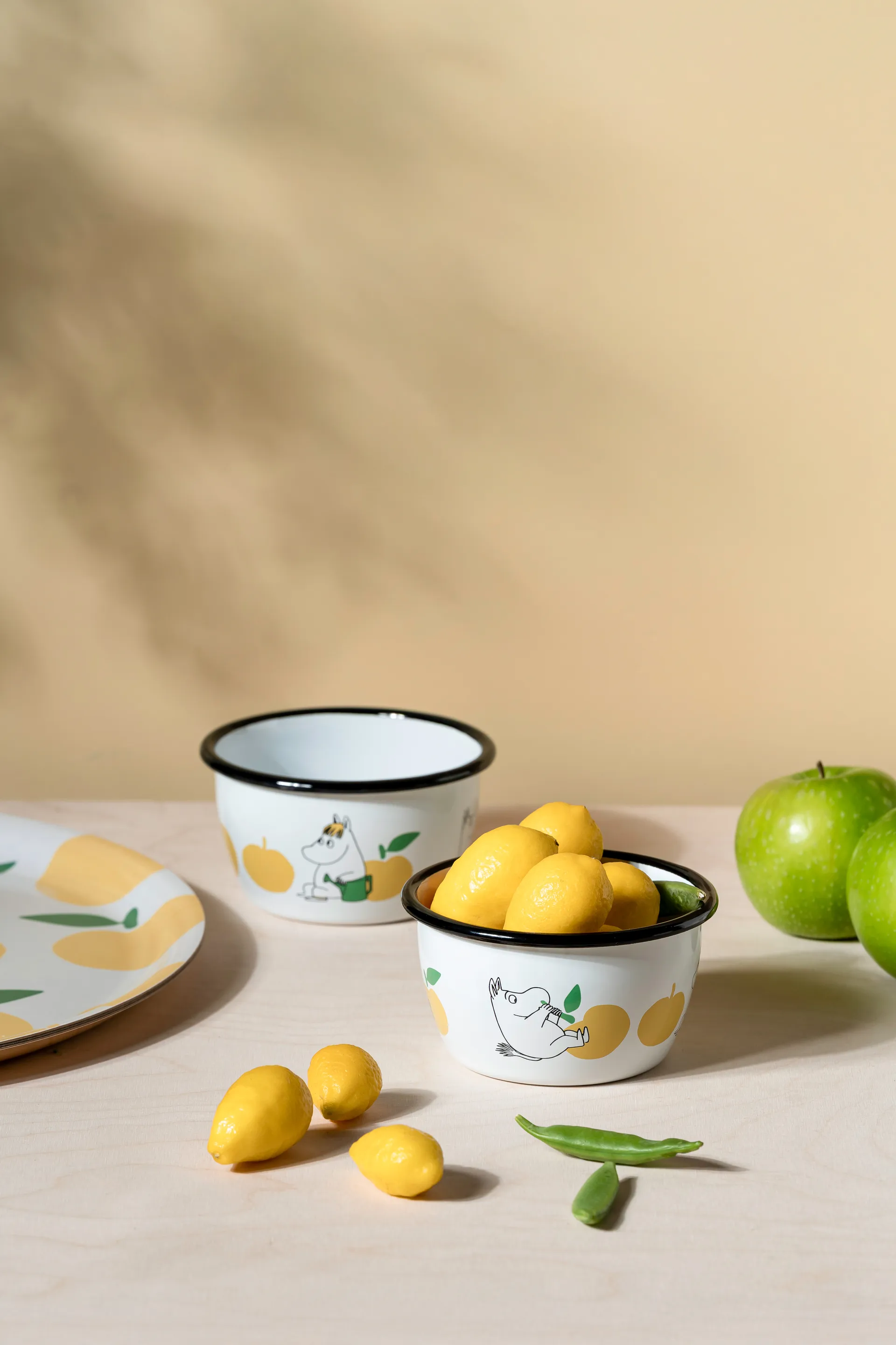 무민 에나멜 보울 30 cl, Joyfull Apples-yellow Muurla | 뮬라