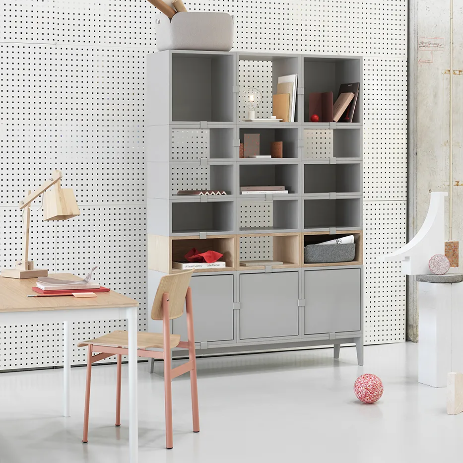 스택드 2.0 선반 시스템 with door, medium, light grey Muuto | 무토