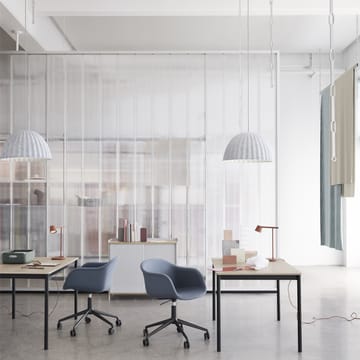 언더 더 벨 펜던트 조명 55 cm - white painted - Muuto | 무토