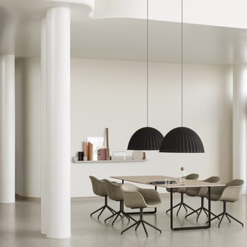 언더 더 벨 펜던트 조명 82 cm - black - Muuto | 무토