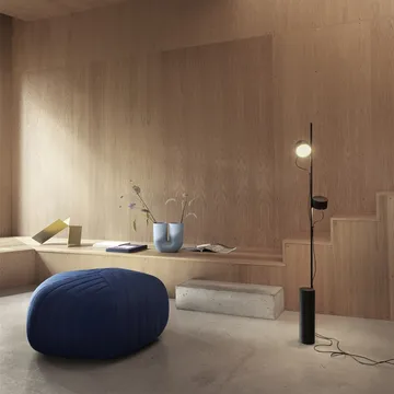포스트 플로어 조명 - Black - Muuto | 무토