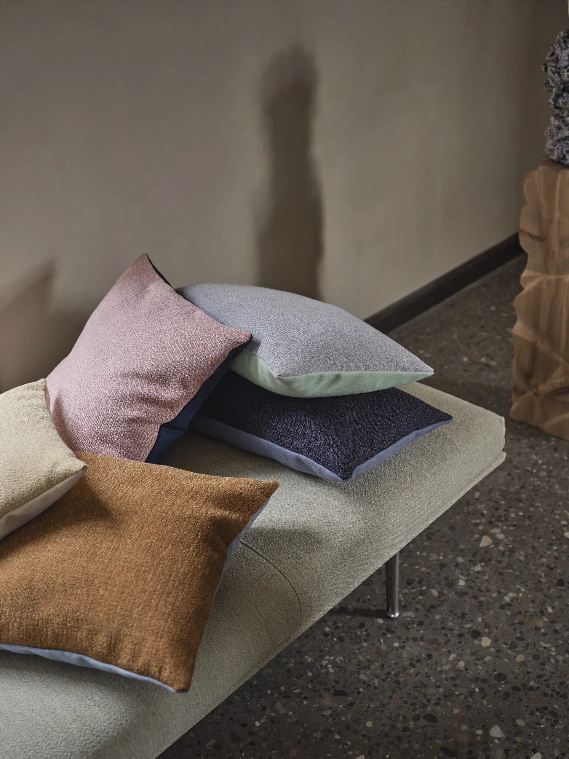 밍글 쿠션 사각형, Copper Brown-Light Blue Muuto | 무토