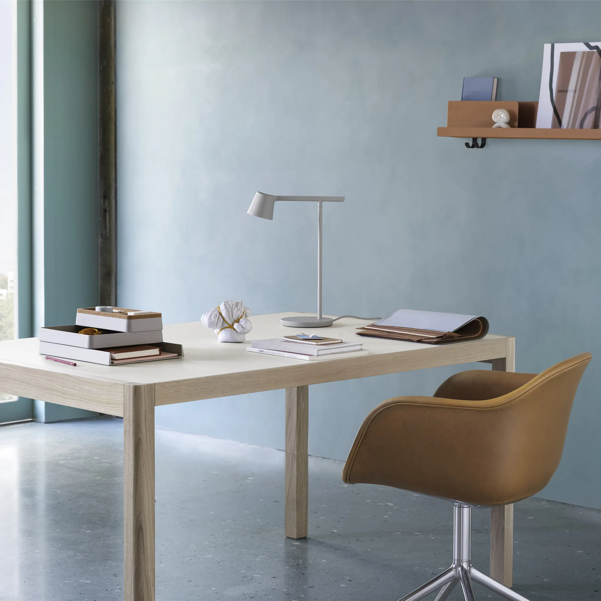 팁 테이블 조명, grey Muuto | 무토