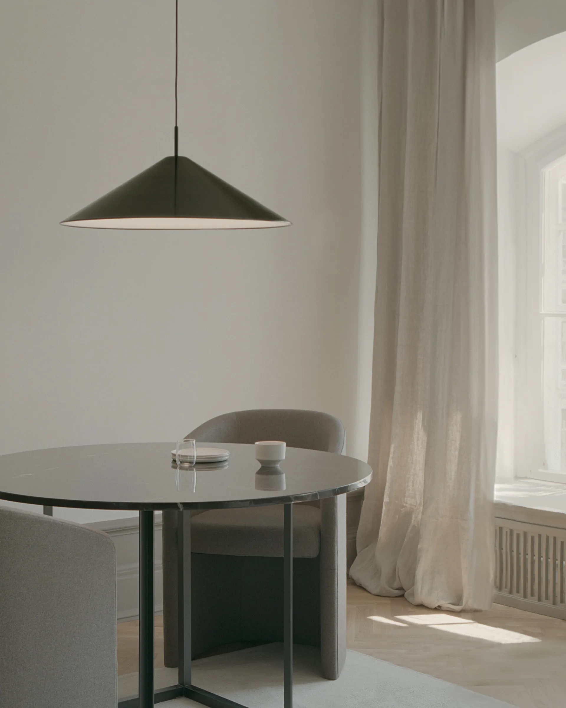 브롤리 펜던트 조명 Ø70 cm, Anodized aluminium New Works | 뉴웍스