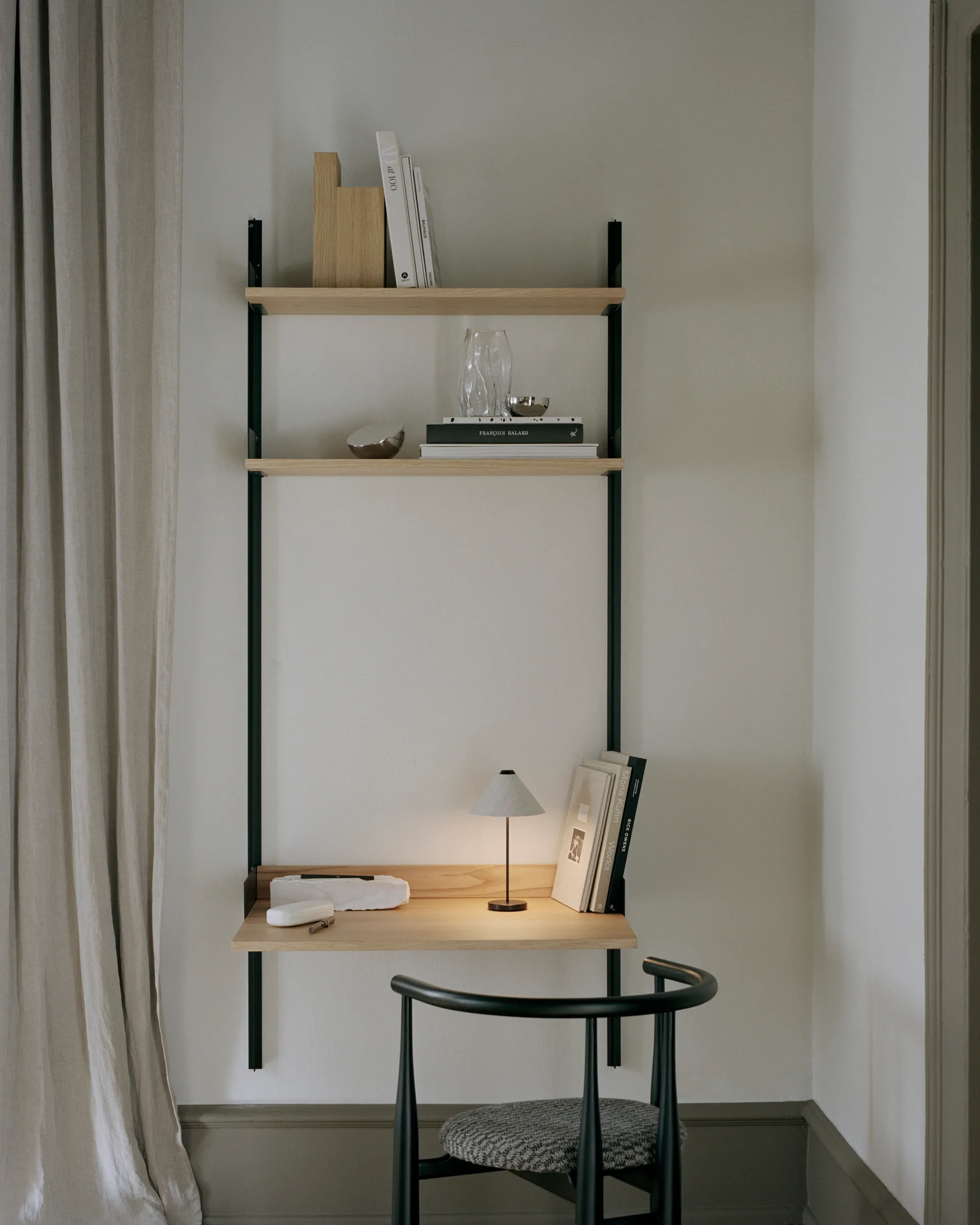 브롤리 무선 테이블 조명, Linen New Works | 뉴웍스