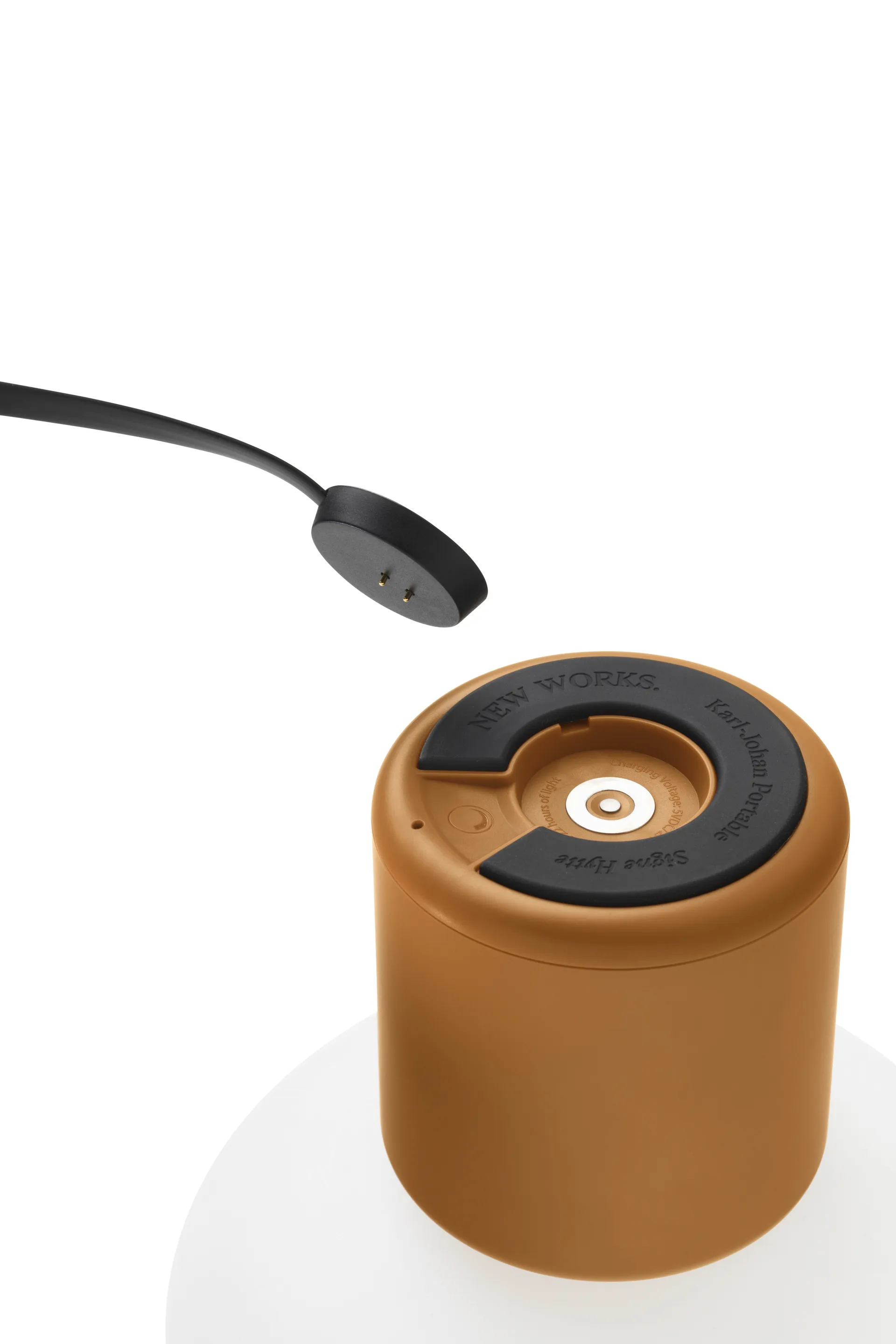 칼요한 무선 테이블 조명, Ochre yellow New Works | 뉴웍스