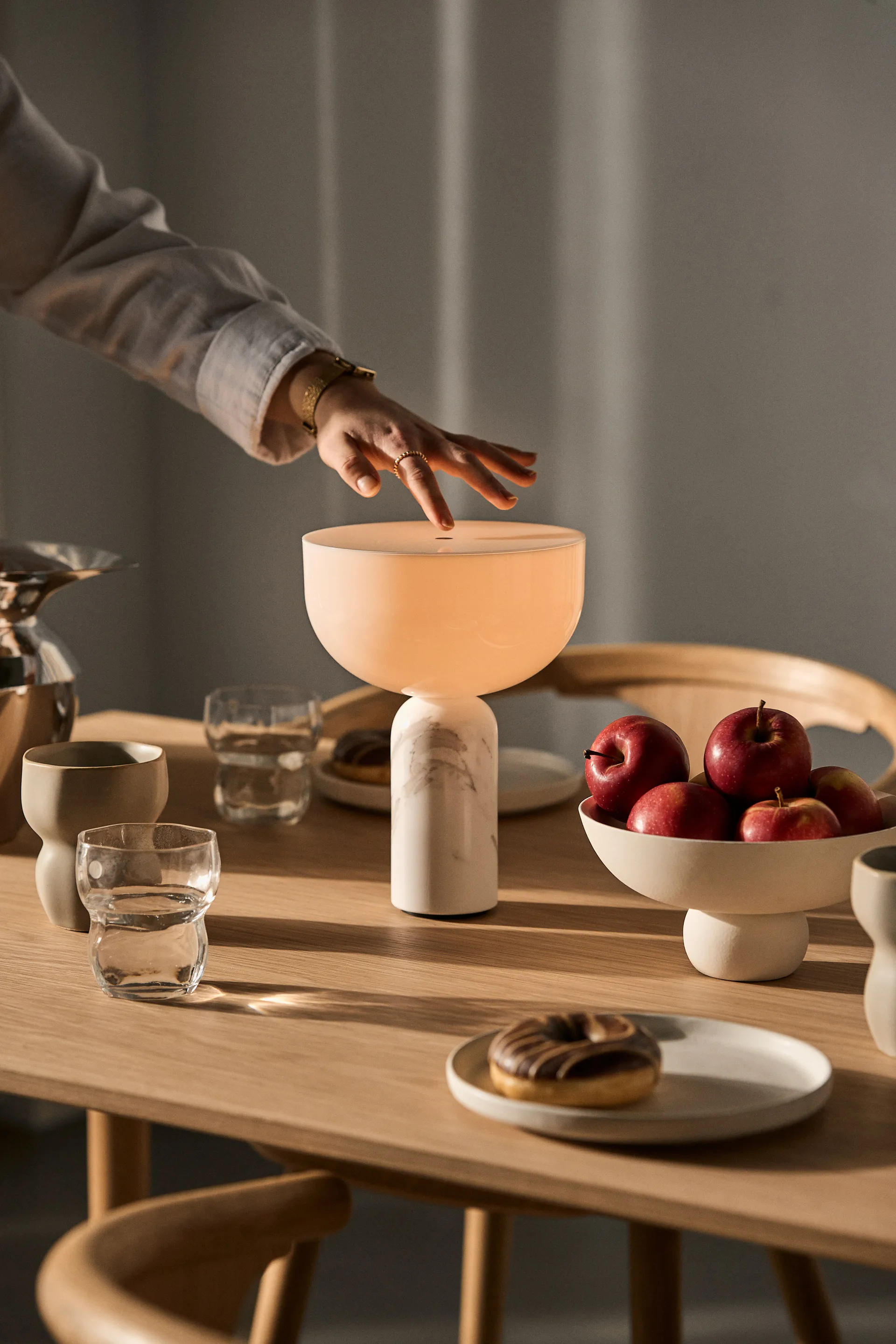 키주 무선 테이블 조명, White marble New Works | 뉴웍스