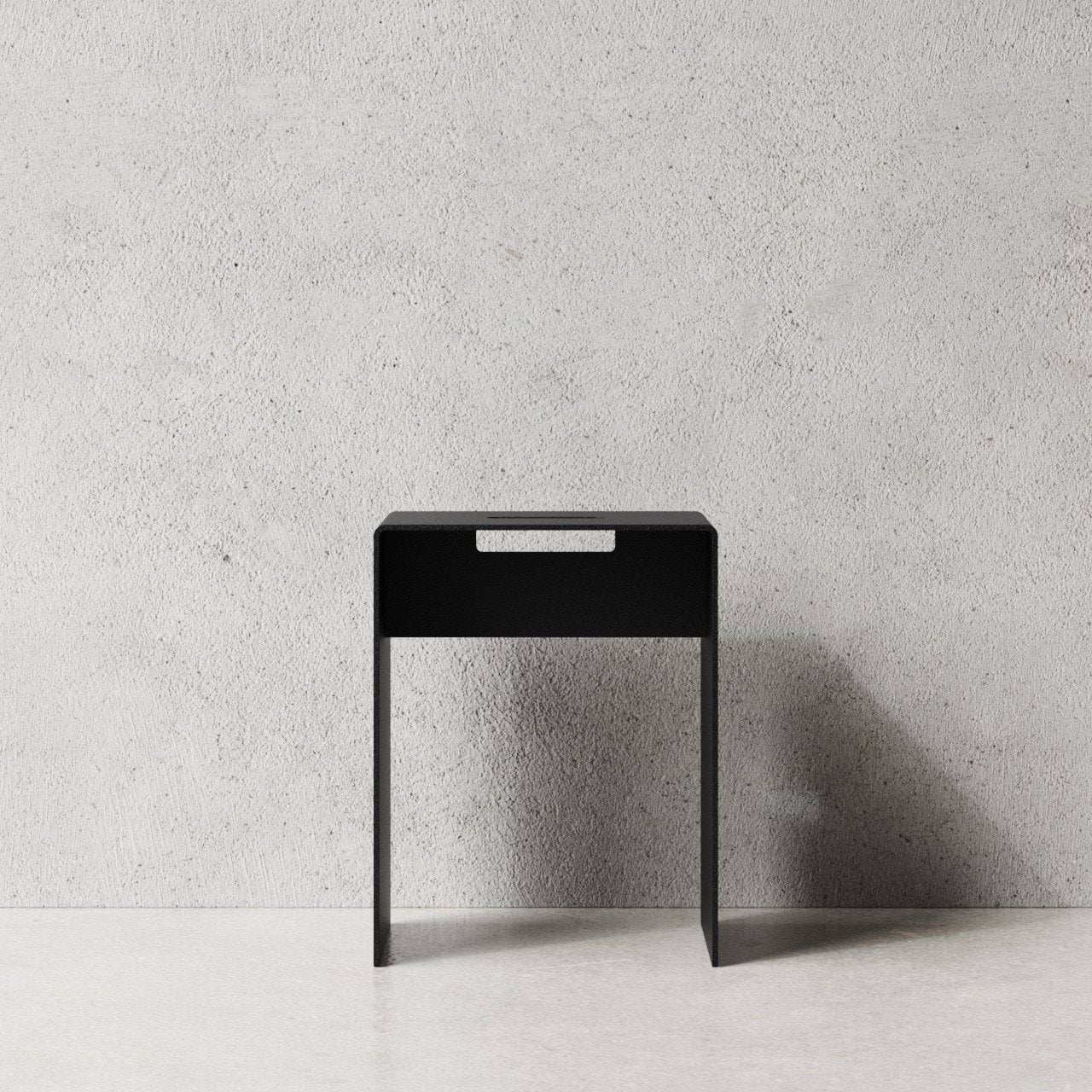 Nichba 스툴, Black Nichba