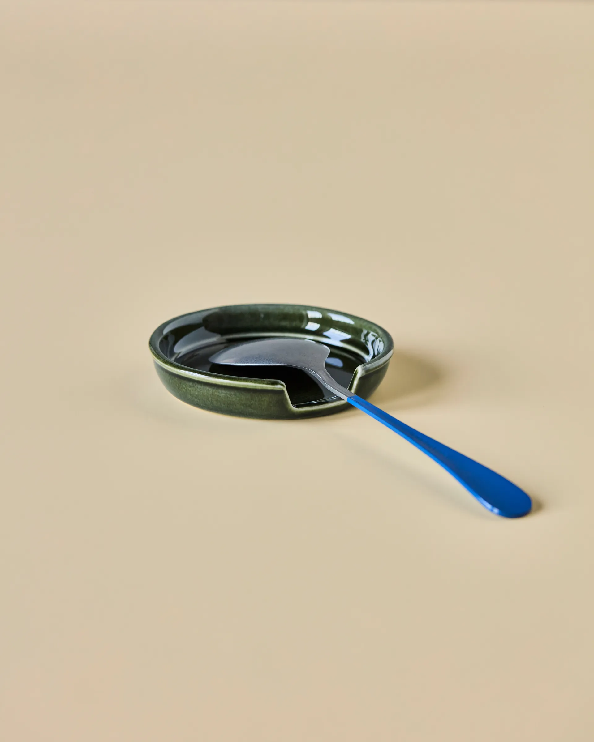 할라 스푼 레스트, Green Nicolas Vahé | 니콜라스 바헤