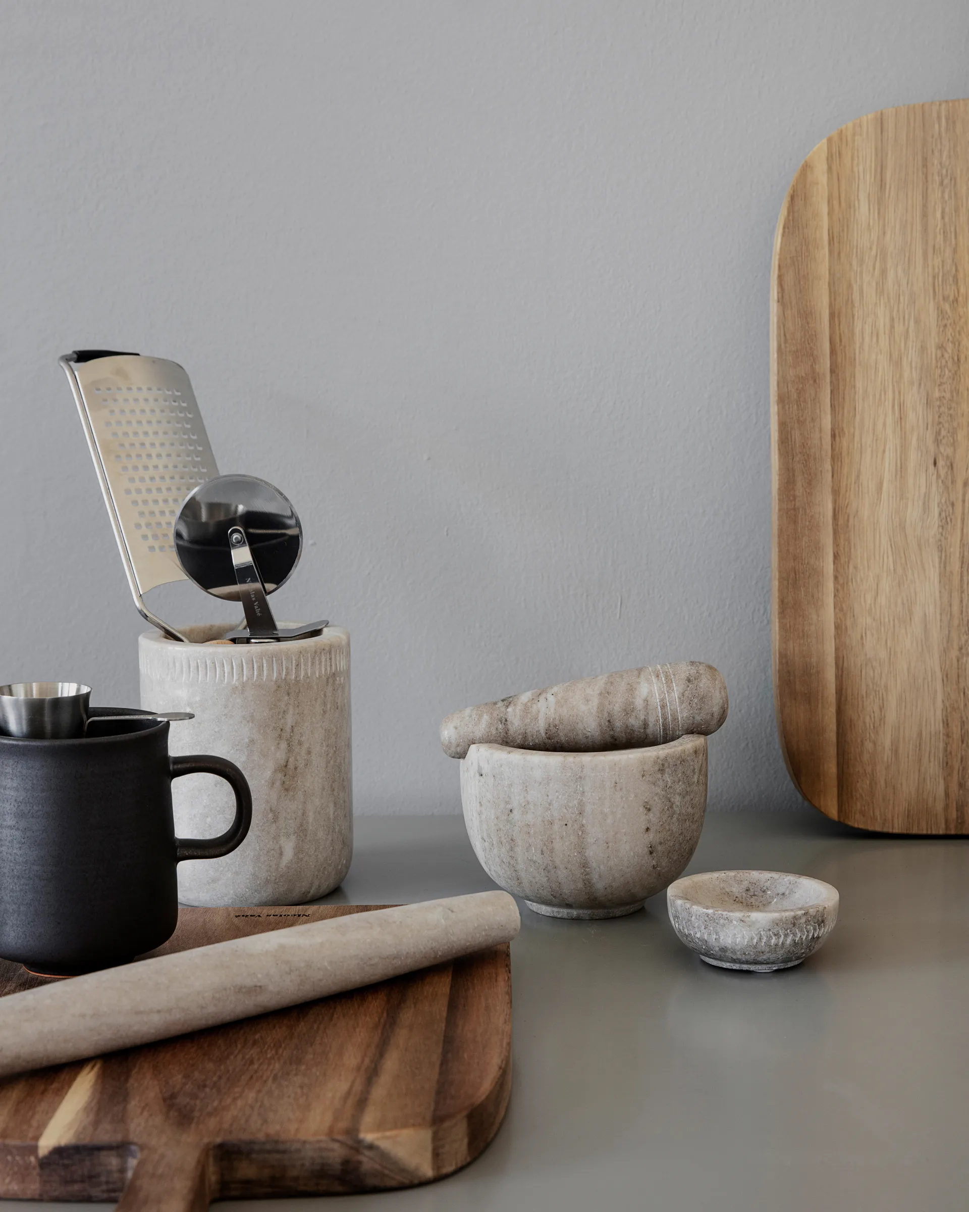 니콜라스 바헤 피자 커터, Stainless steel-acacia Nicolas Vahé | 니콜라스 바헤