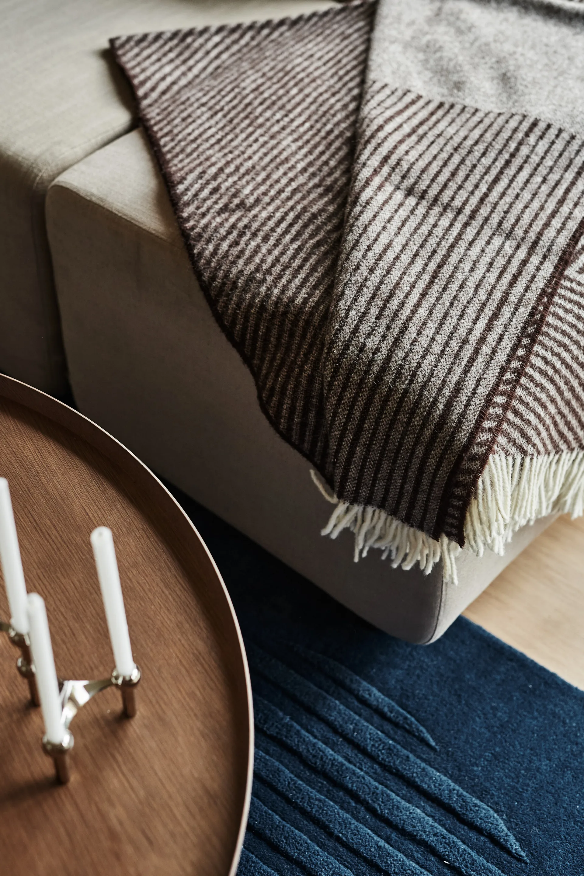 스트라이프 울 스로우 130x185 cm, Brown NJRD | 니오르